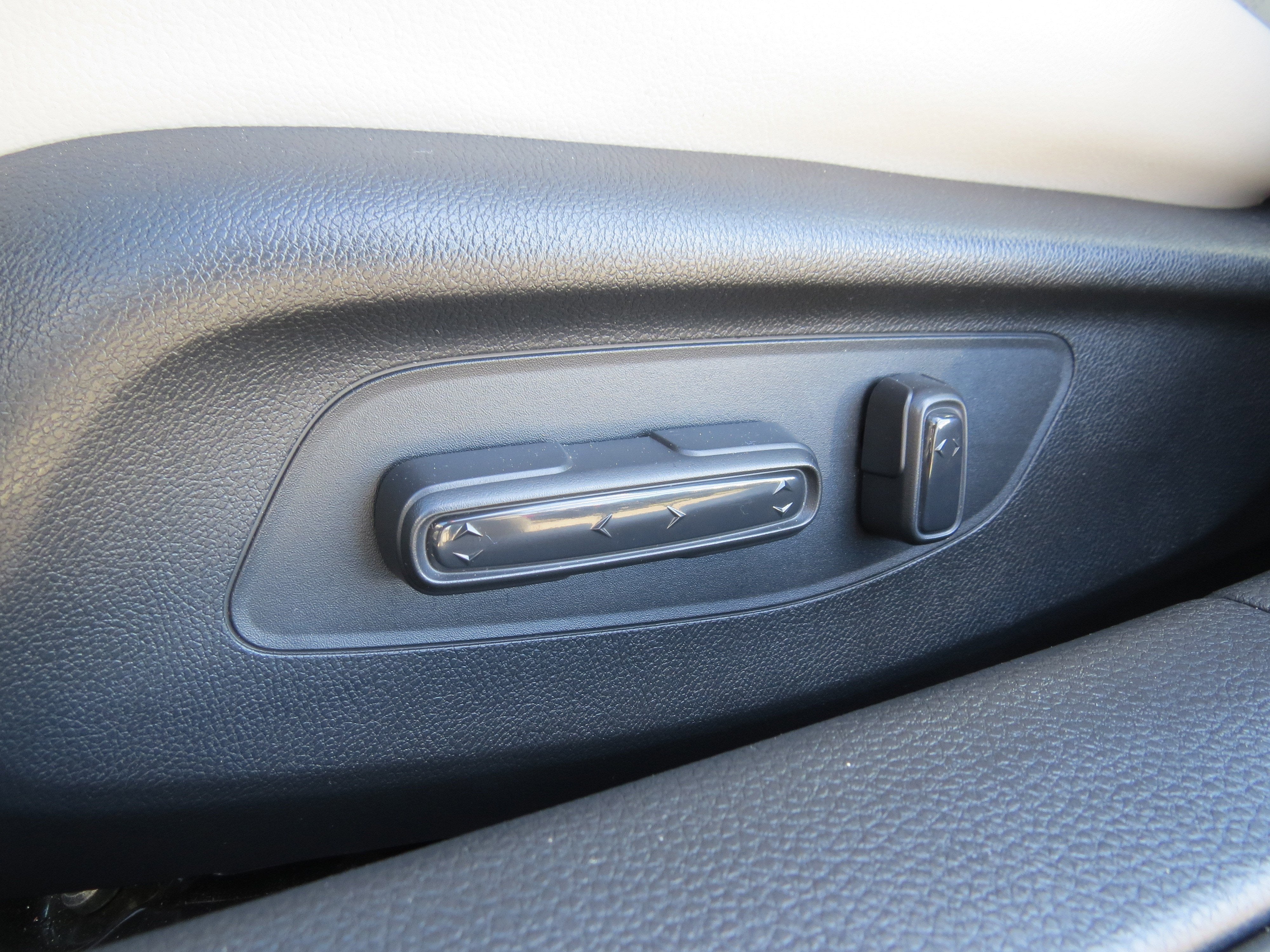 2024 Honda Civic Hatchback EX-L