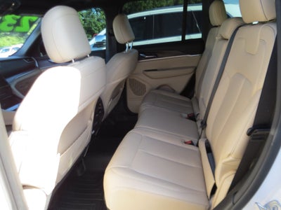 2023 Jeep Grand Cherokee Limited 4x2