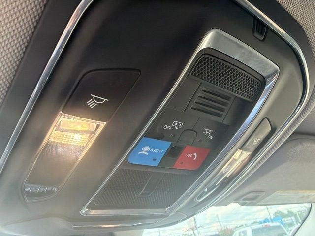 2023 Jeep Grand Cherokee L Laredo 4x2