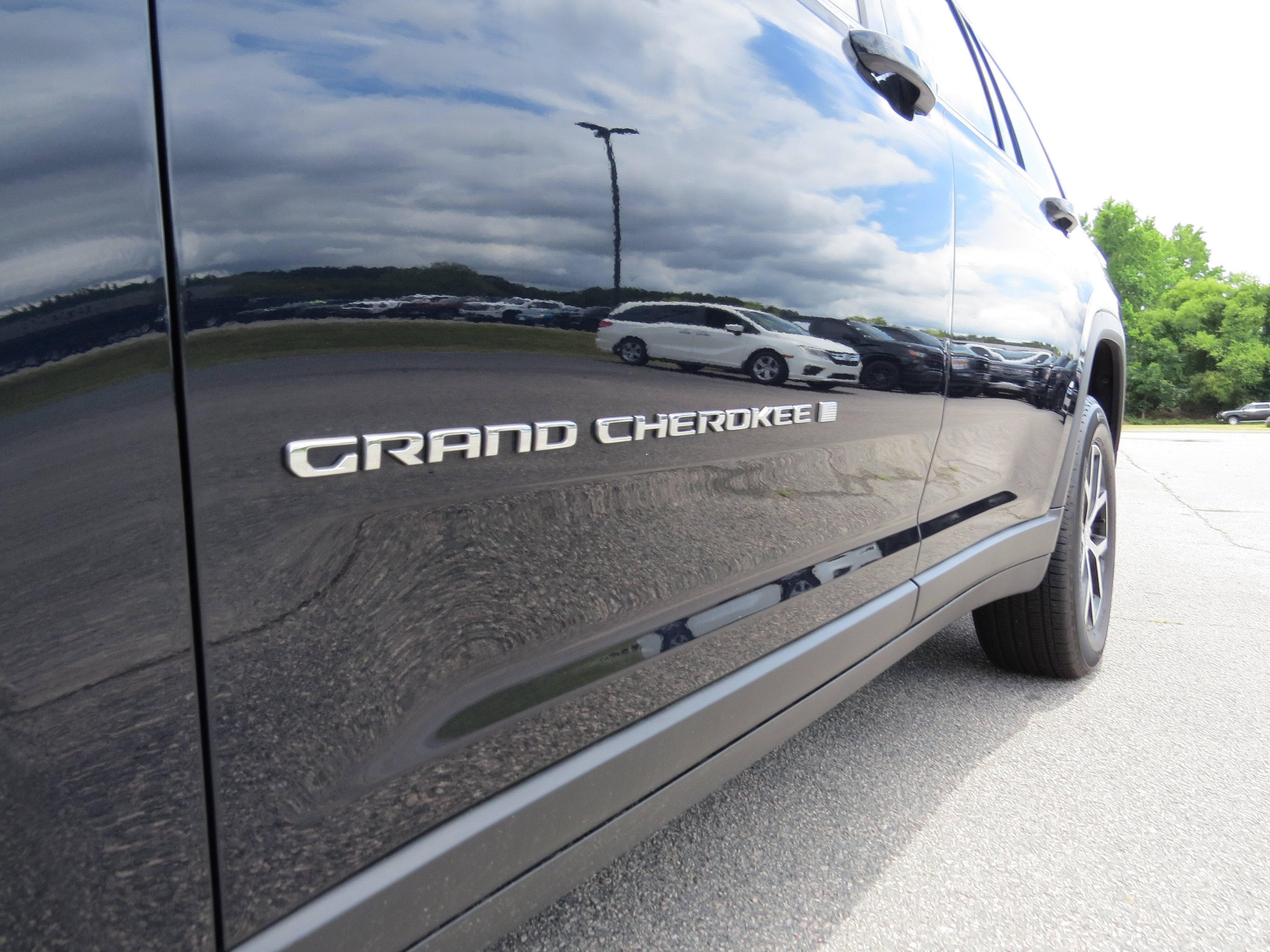 2023 Jeep Grand Cherokee L Limited 4x4