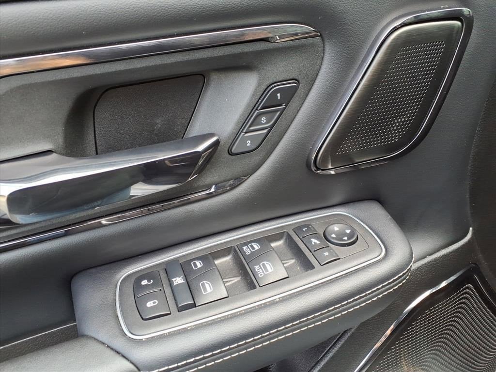 2024 RAM 1500 Limited Crew Cab 4x4 5'7" Box