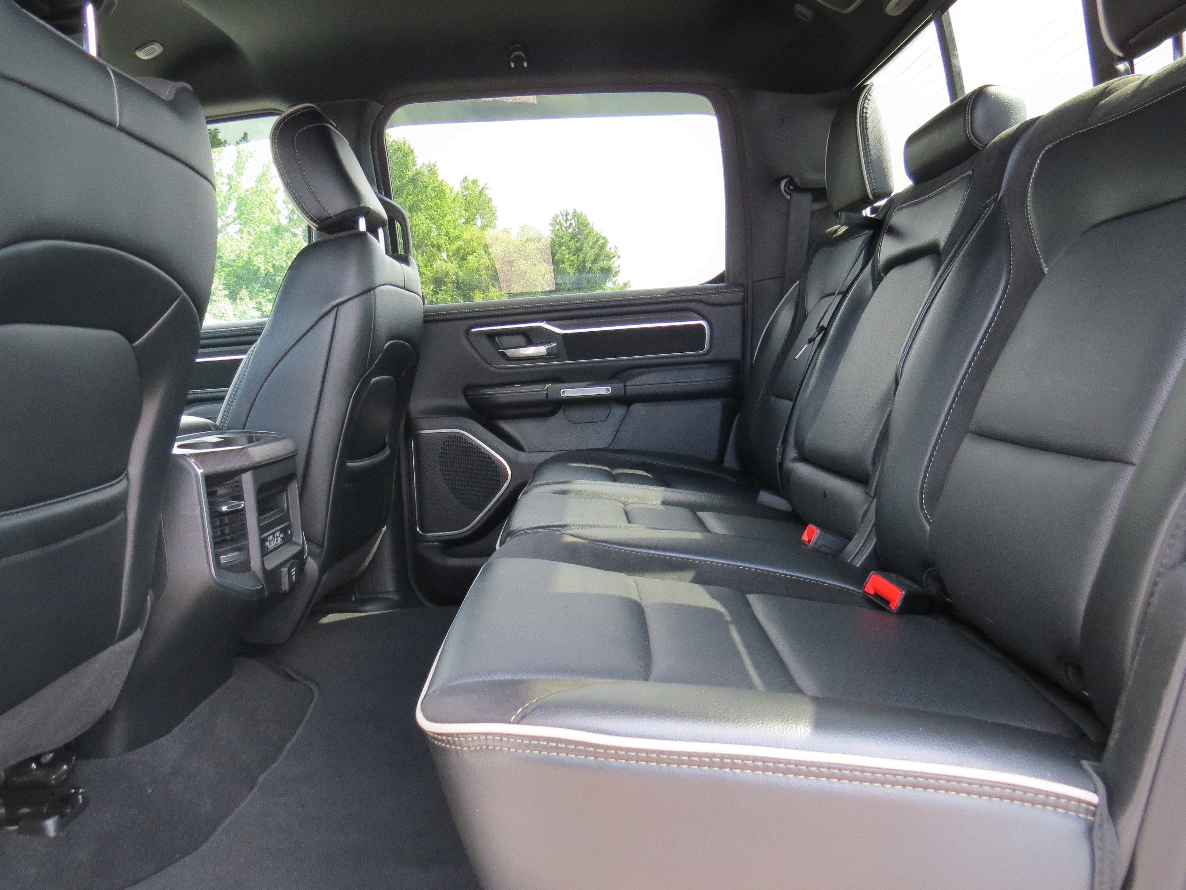 2025 RAM 1500 Laramie Crew Cab 4x4 5'7" Box