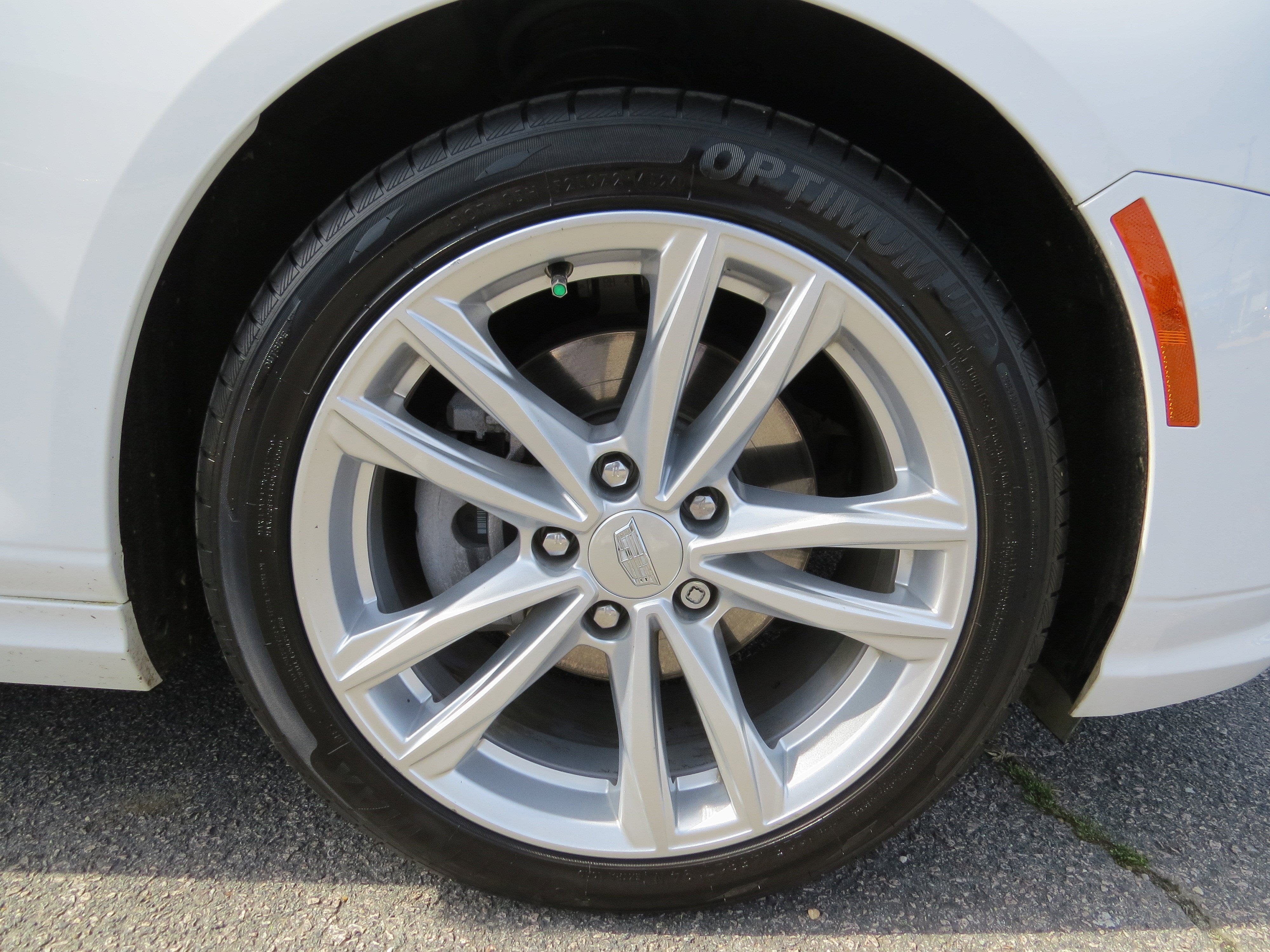 2023 Cadillac CT4 Luxury