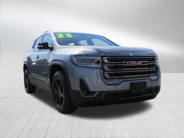 2023 GMC Acadia AT4