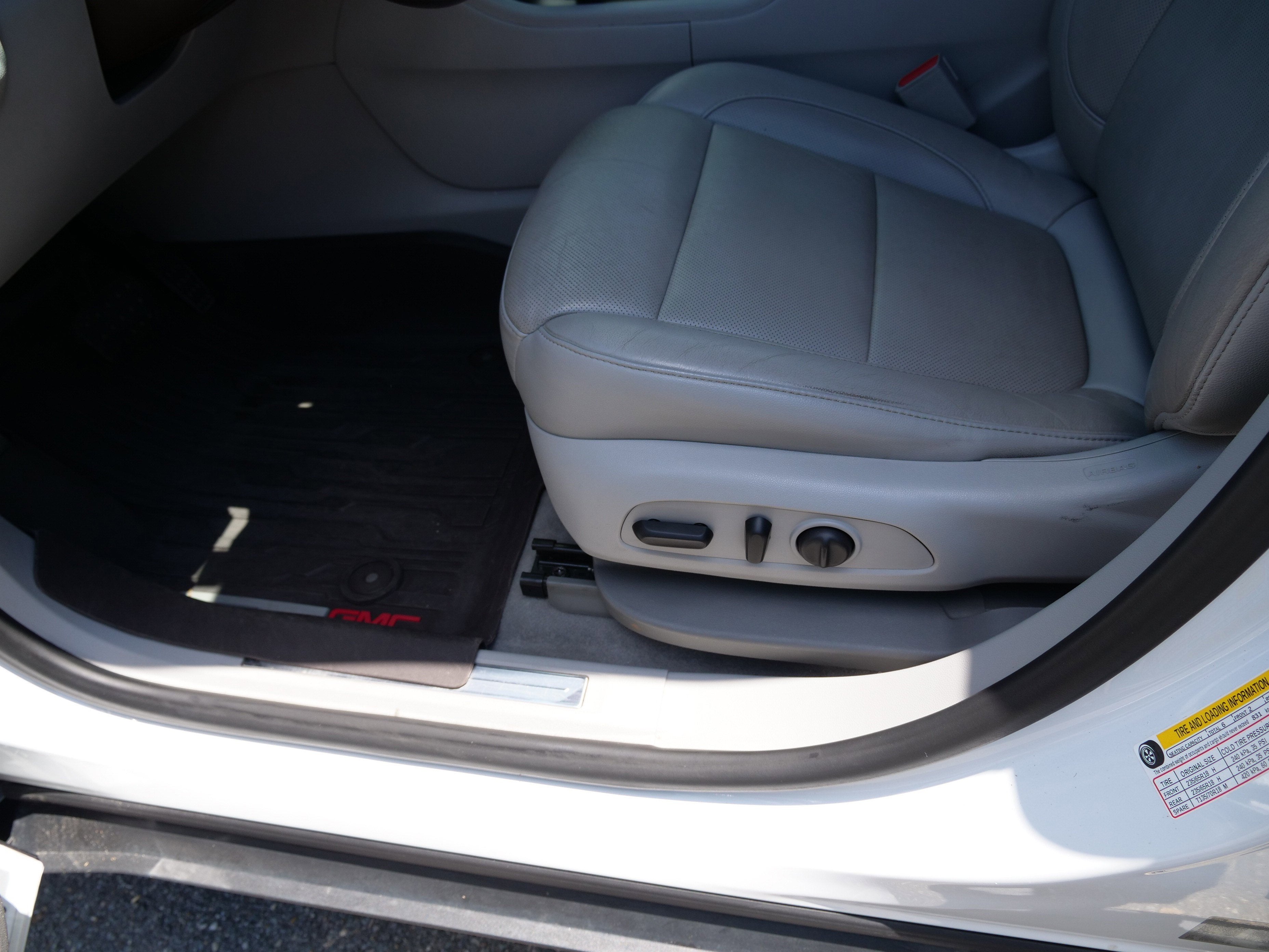 2019 GMC Acadia SLT