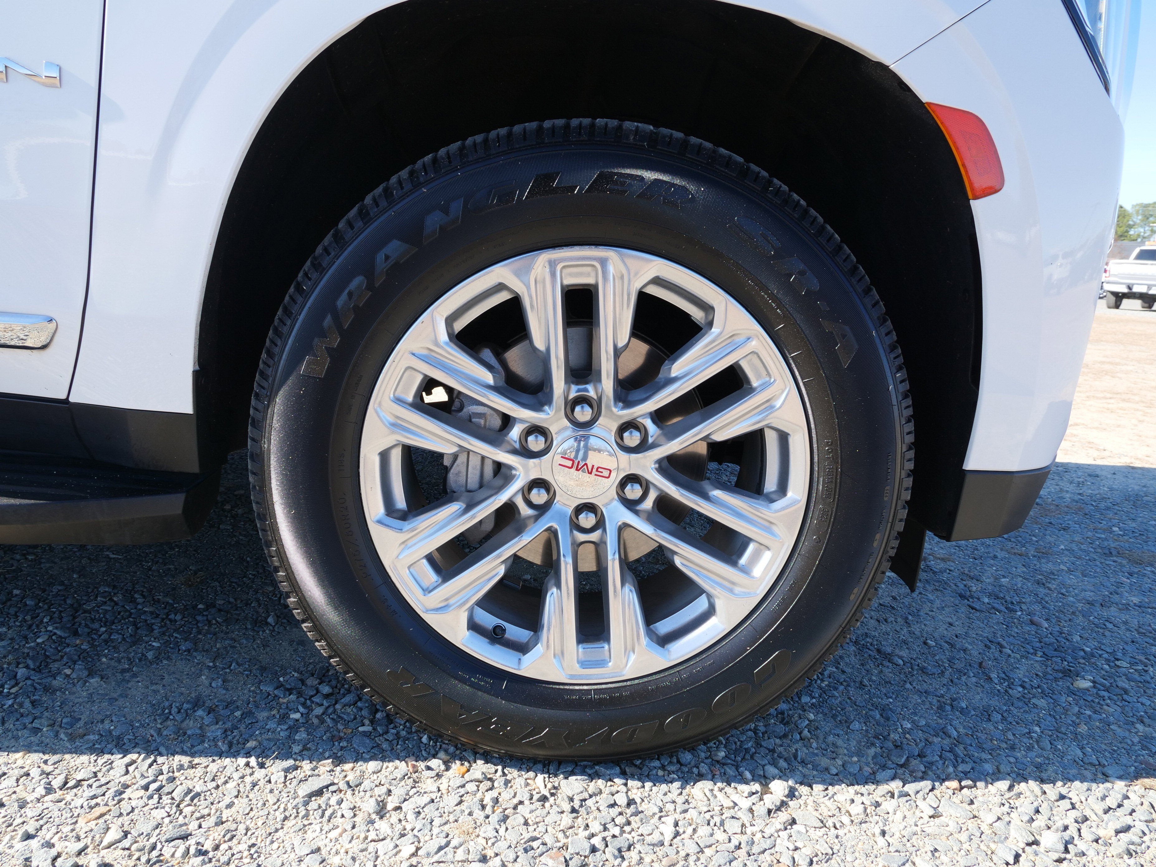 2024 GMC Yukon XL SLT