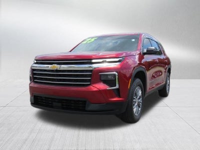 2025 Chevrolet Traverse LT