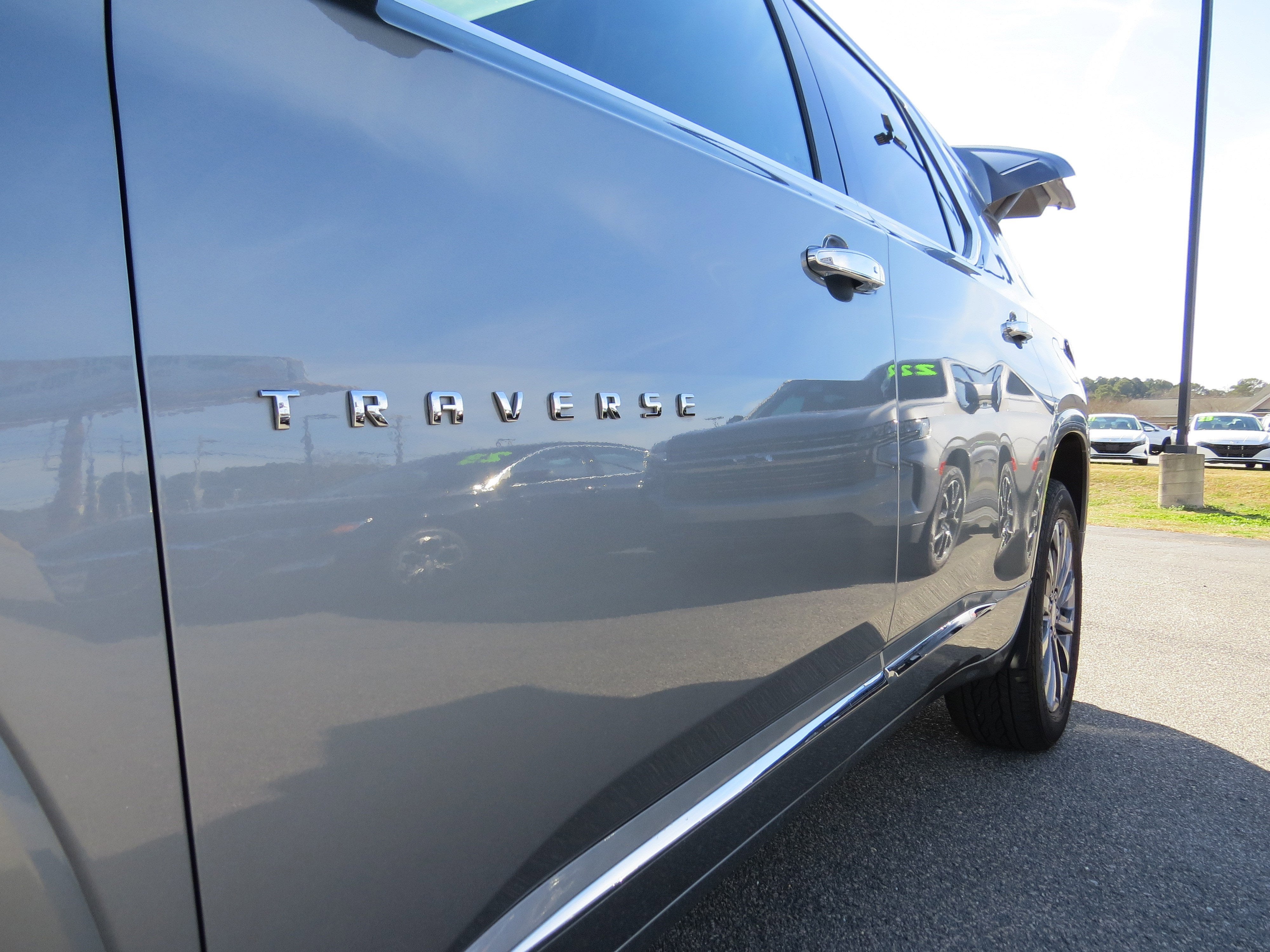 2023 Chevrolet Traverse Premier