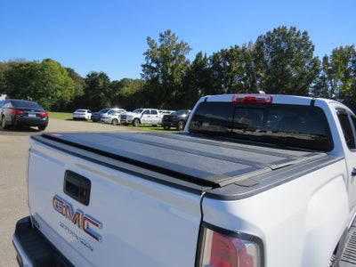 2022 GMC Canyon 4WD AT4 w/Cloth