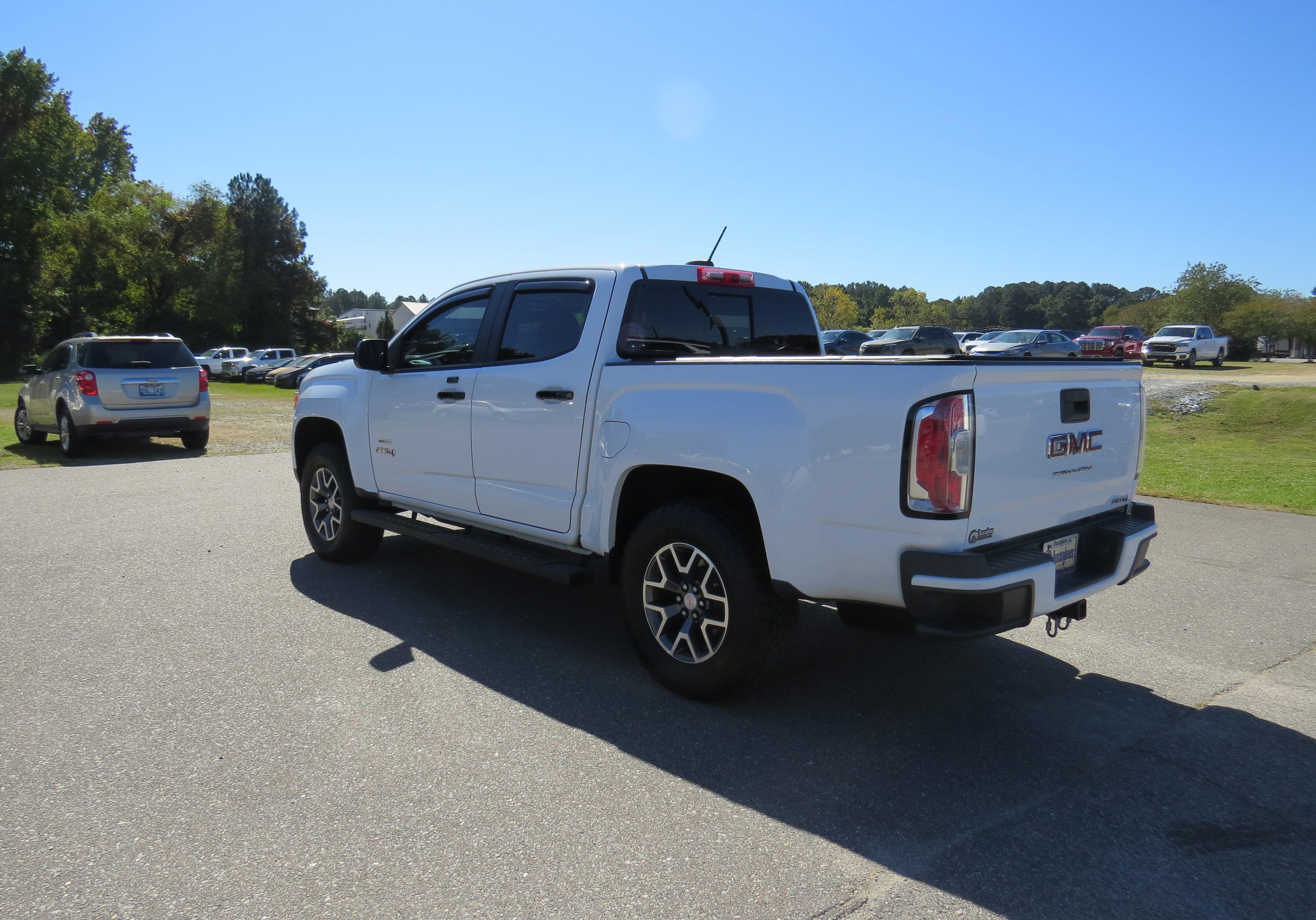 2022 GMC Canyon 4WD AT4 w/Cloth