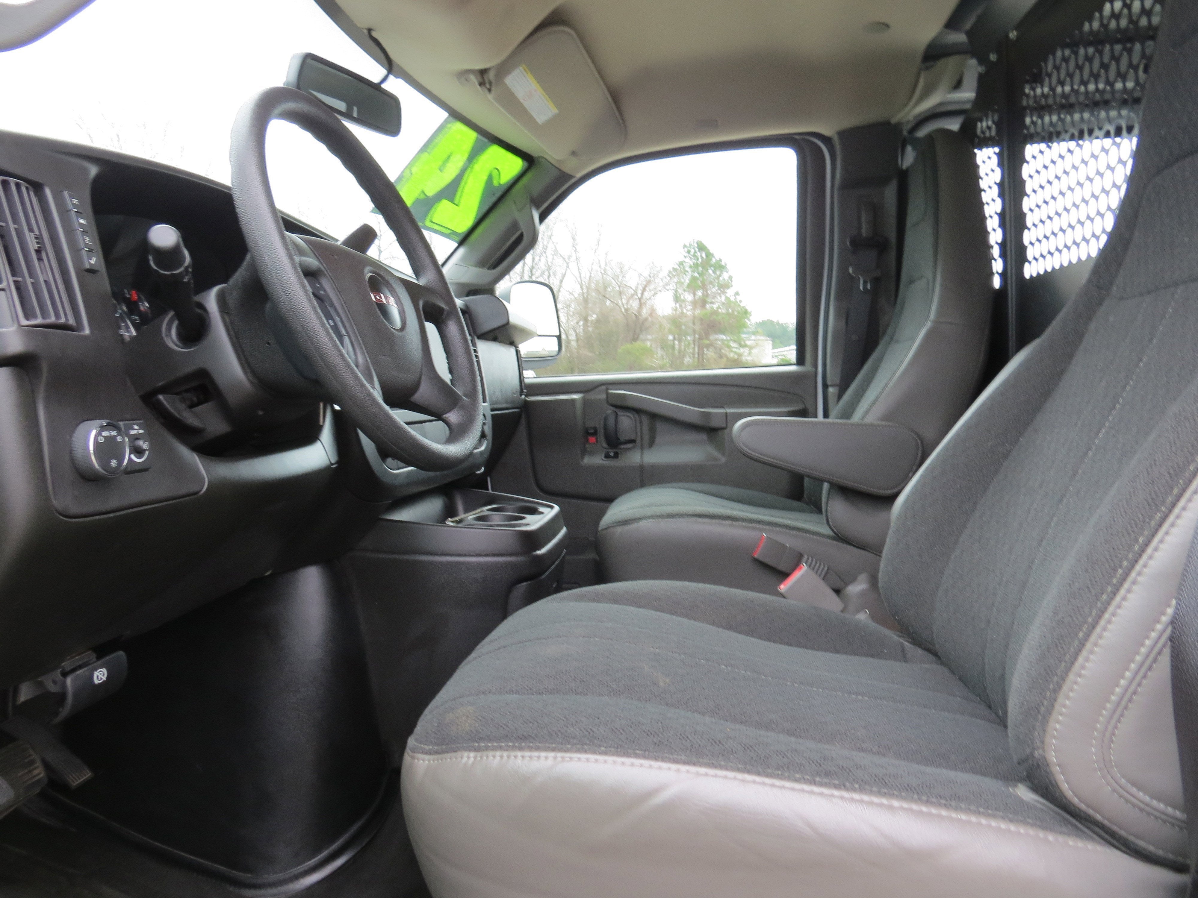 2024 GMC Savana Cargo 2500 Work Van