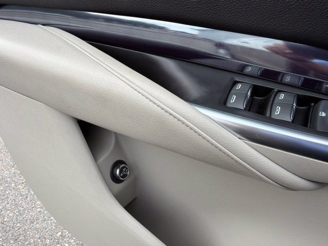 2023 Cadillac XT4 FWD Luxury