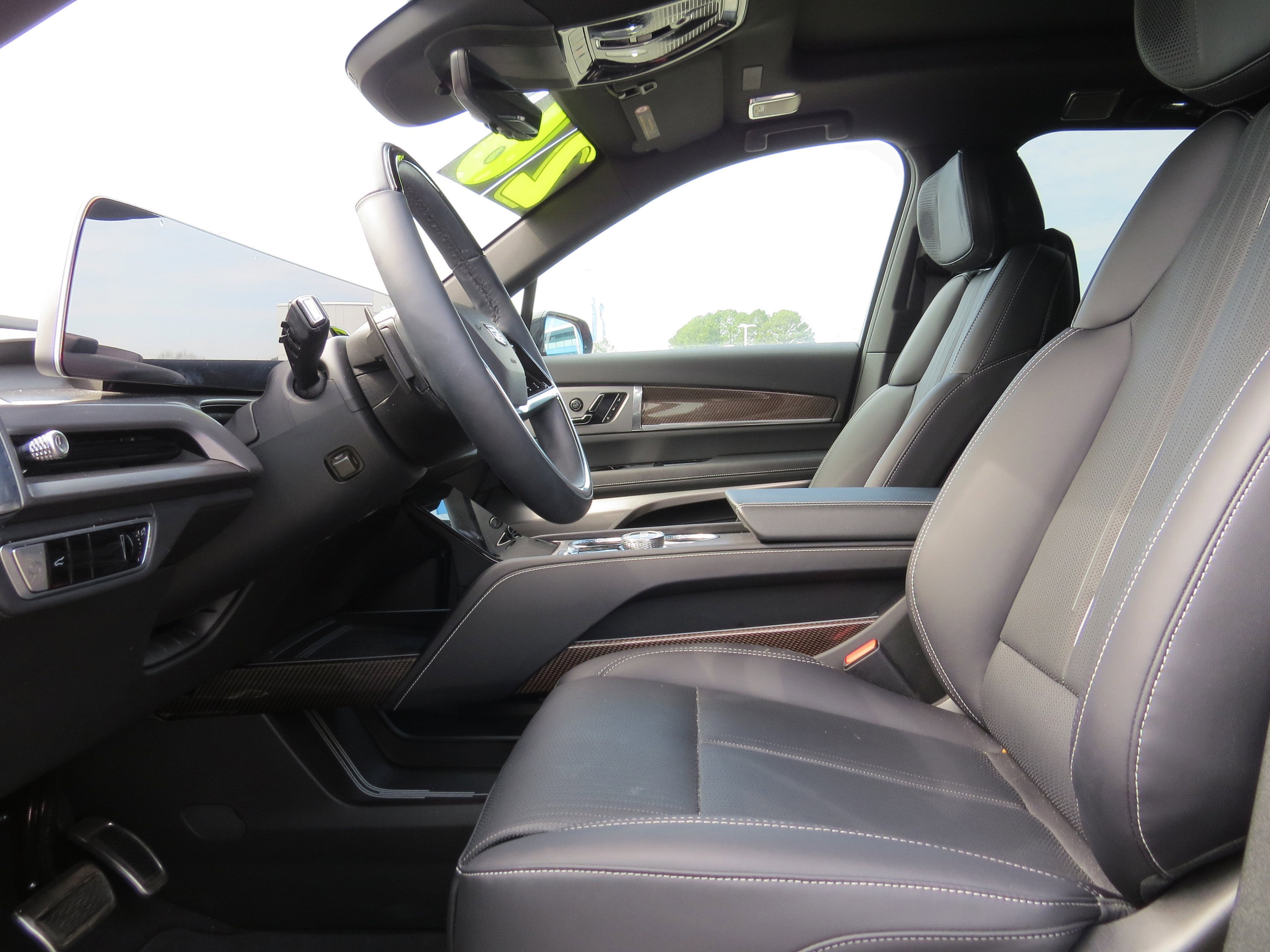 2026 Cadillac VISTIQ Sport