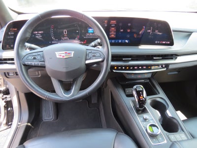 2024 Cadillac XT4 Premium Luxury