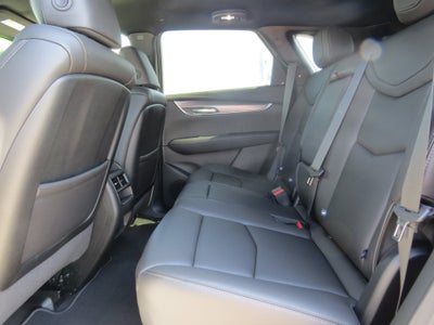 2026 Cadillac XT5 Luxury