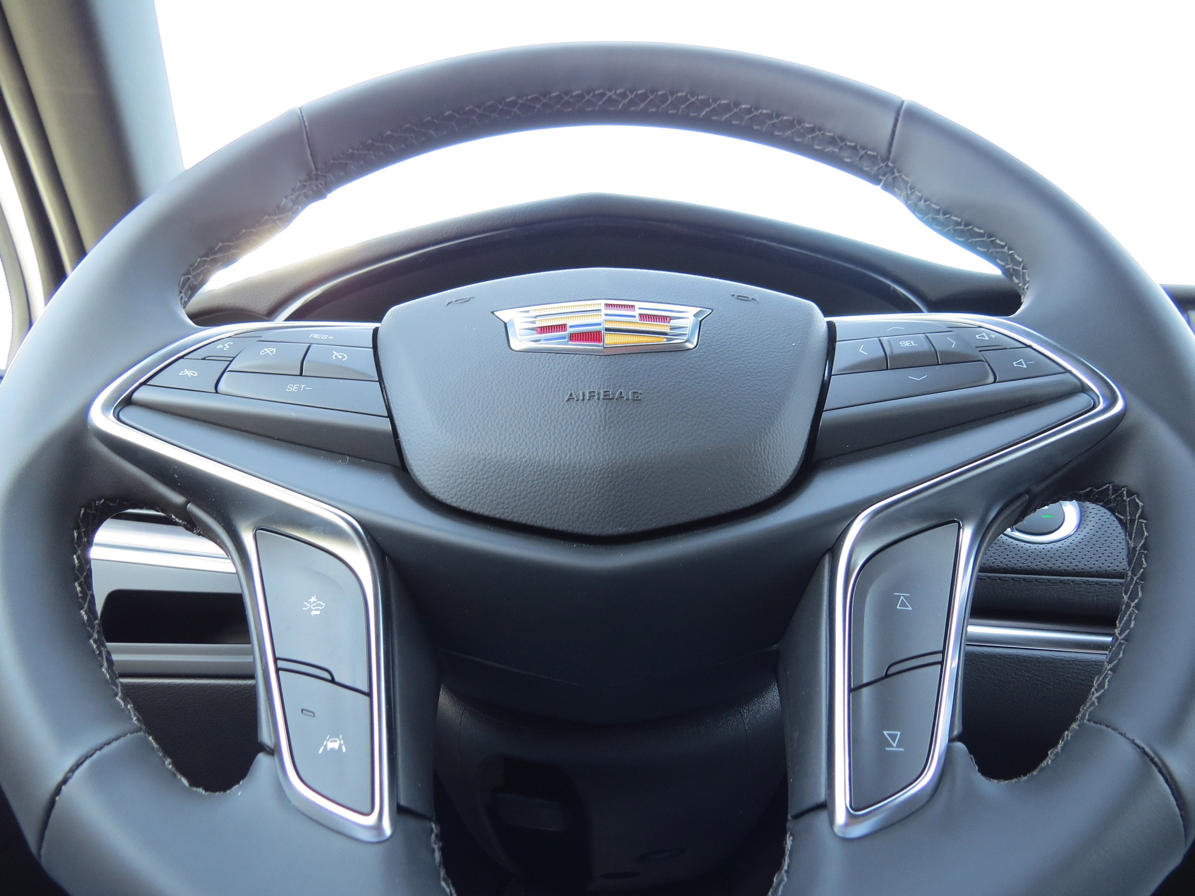 2026 Cadillac XT5 Luxury