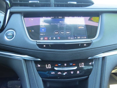 2022 Cadillac XT5 Premium Luxury