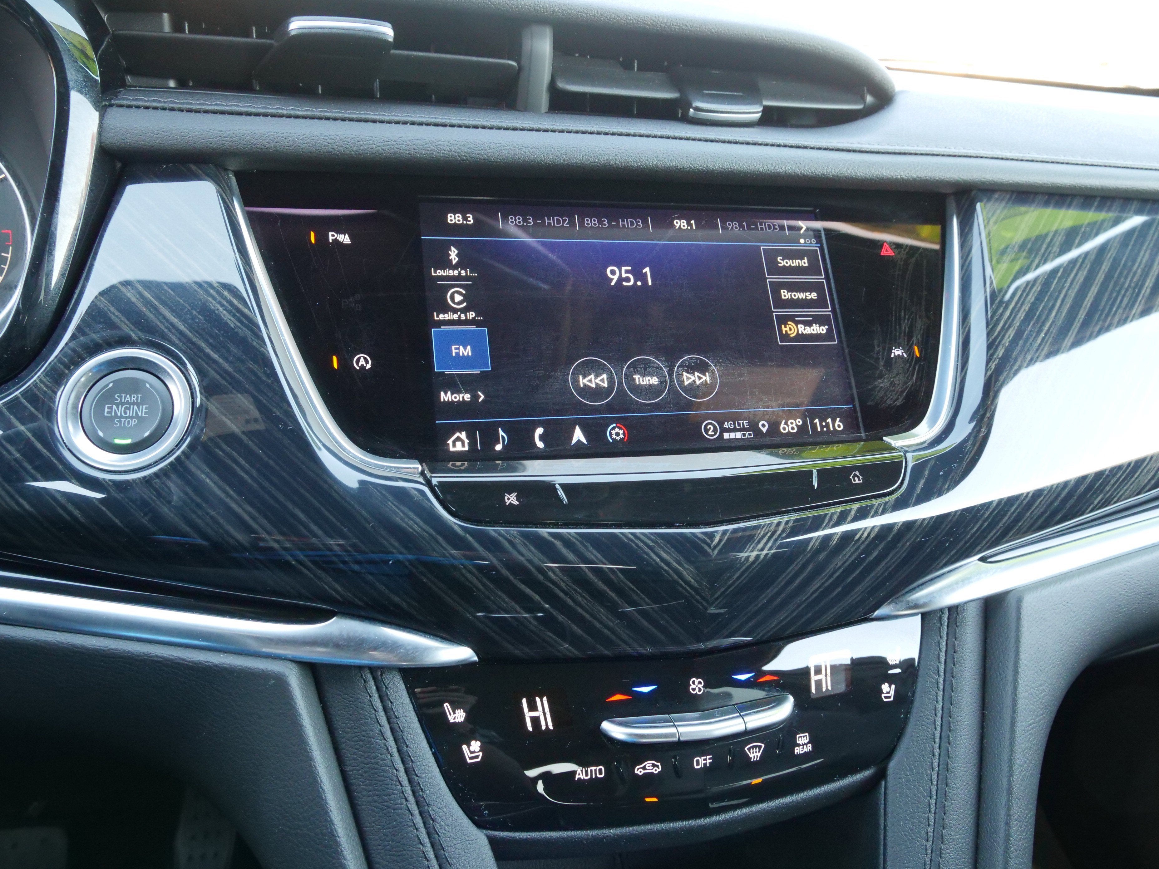 2025 Cadillac XT6 Premium Luxury