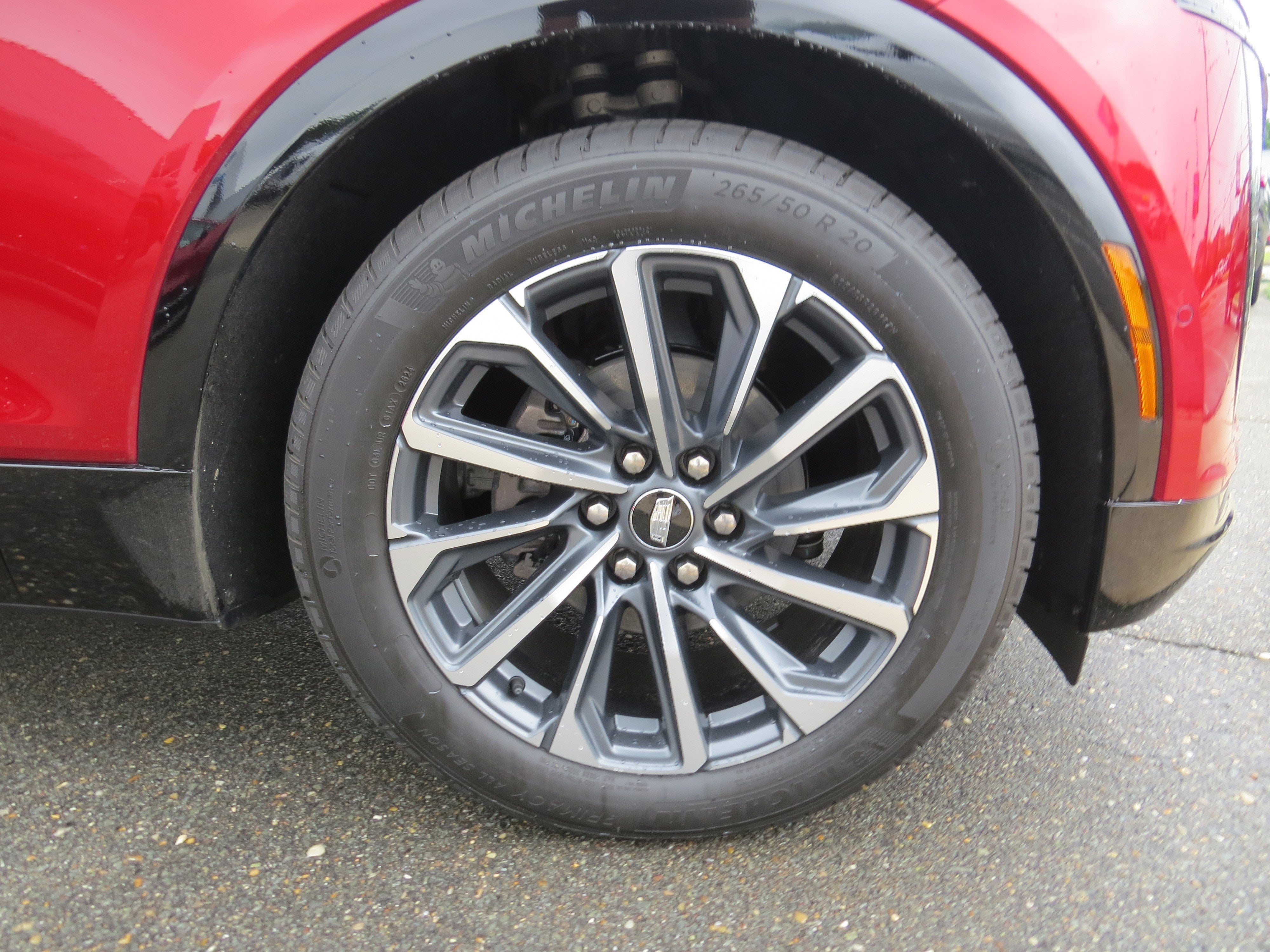 2025 Cadillac LYRIQ Sport 2