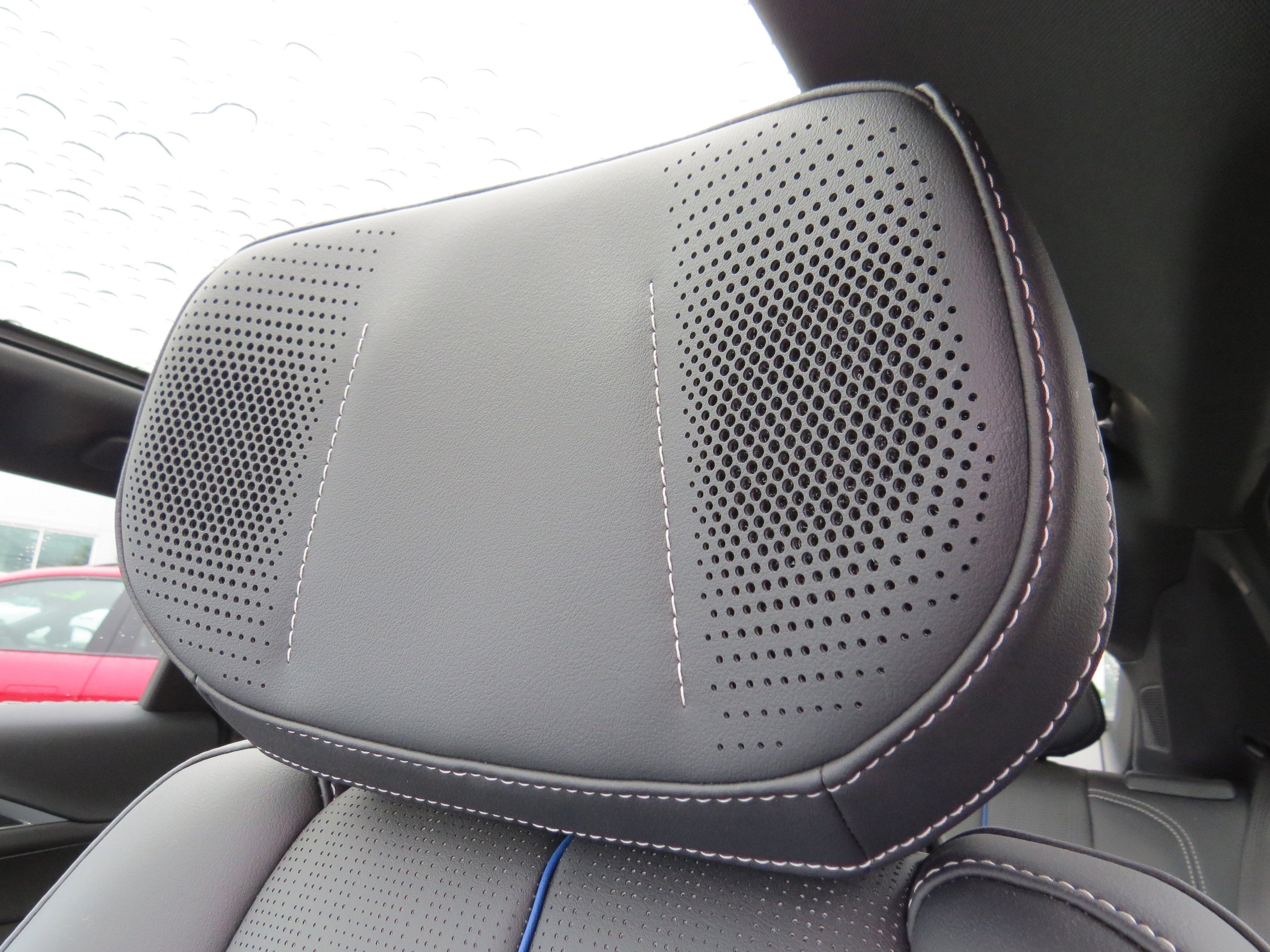 2025 Cadillac LYRIQ Sport 2