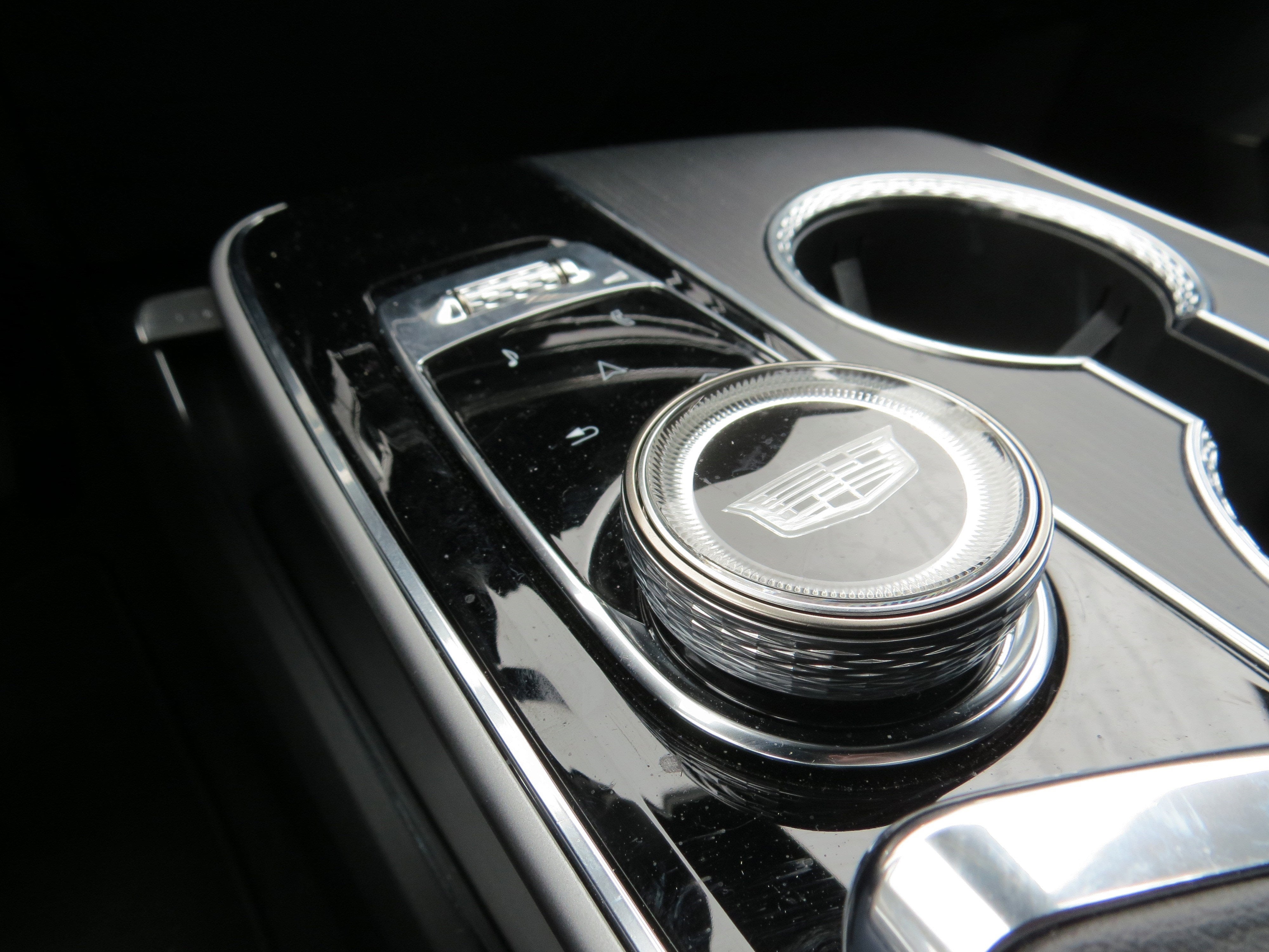 2025 Cadillac LYRIQ Sport 2