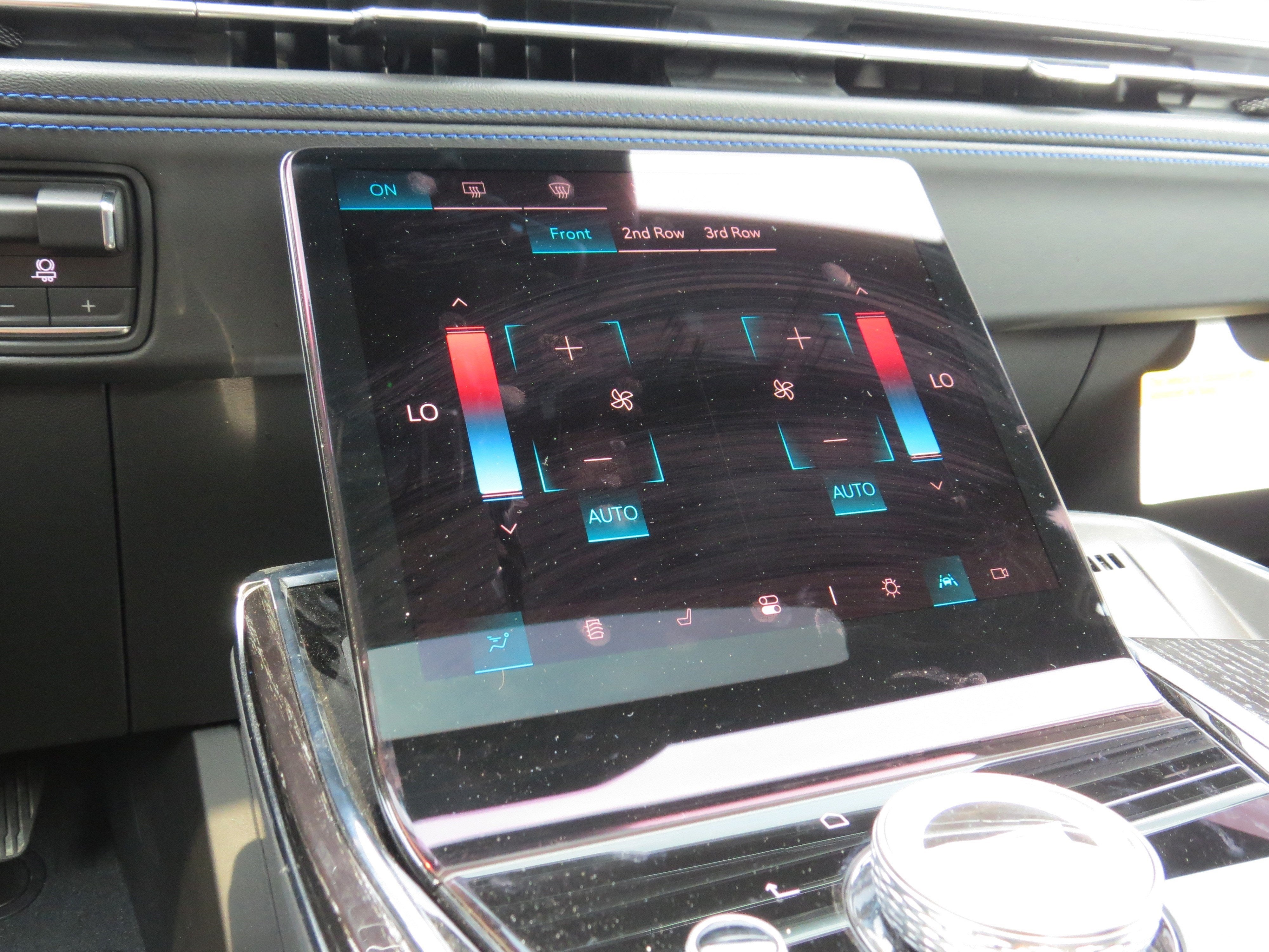 2025 Cadillac ESCALADE IQ Luxury 1