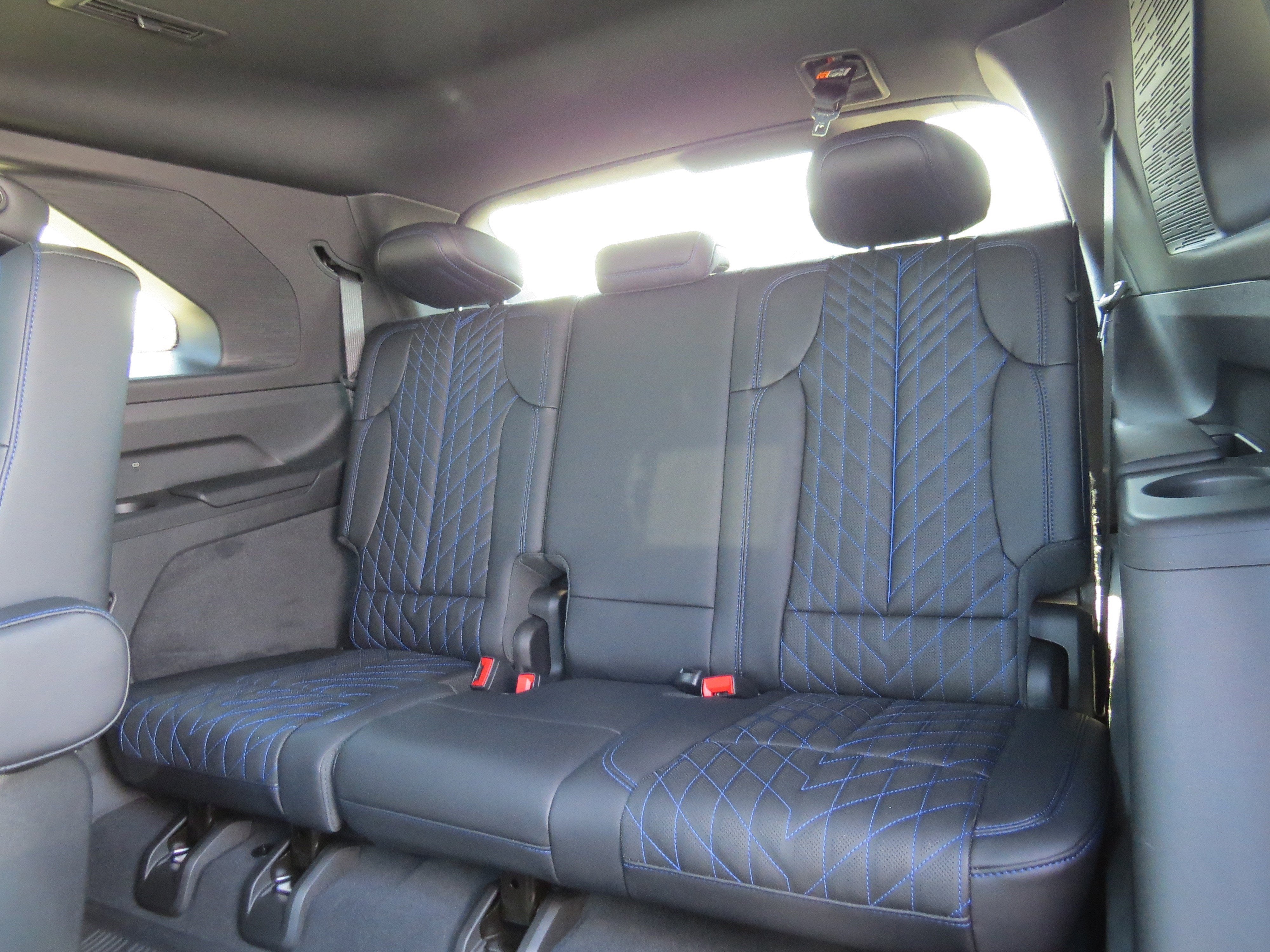 2025 Cadillac ESCALADE IQ Sport 1