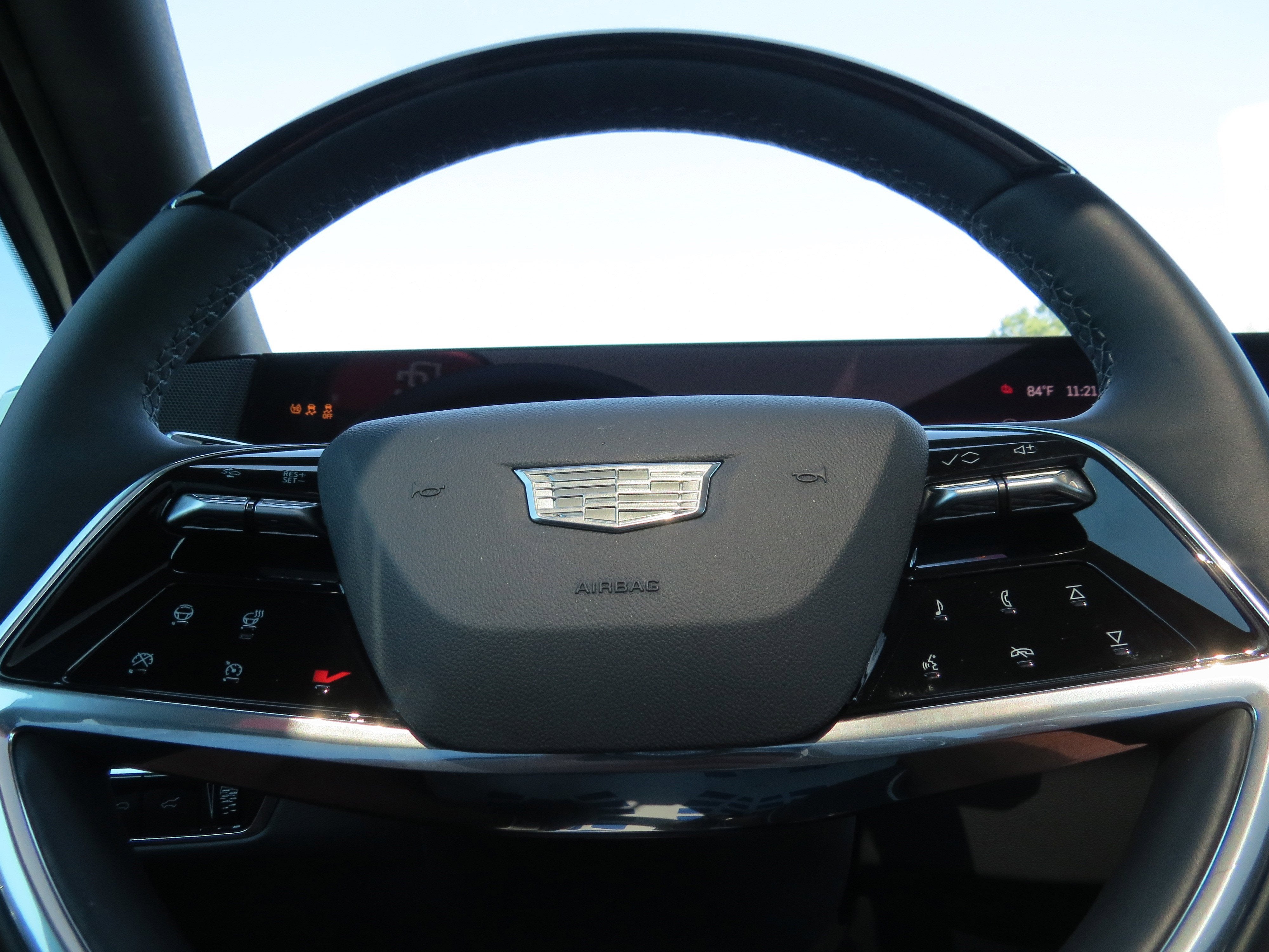 2025 Cadillac ESCALADE IQ Sport 1