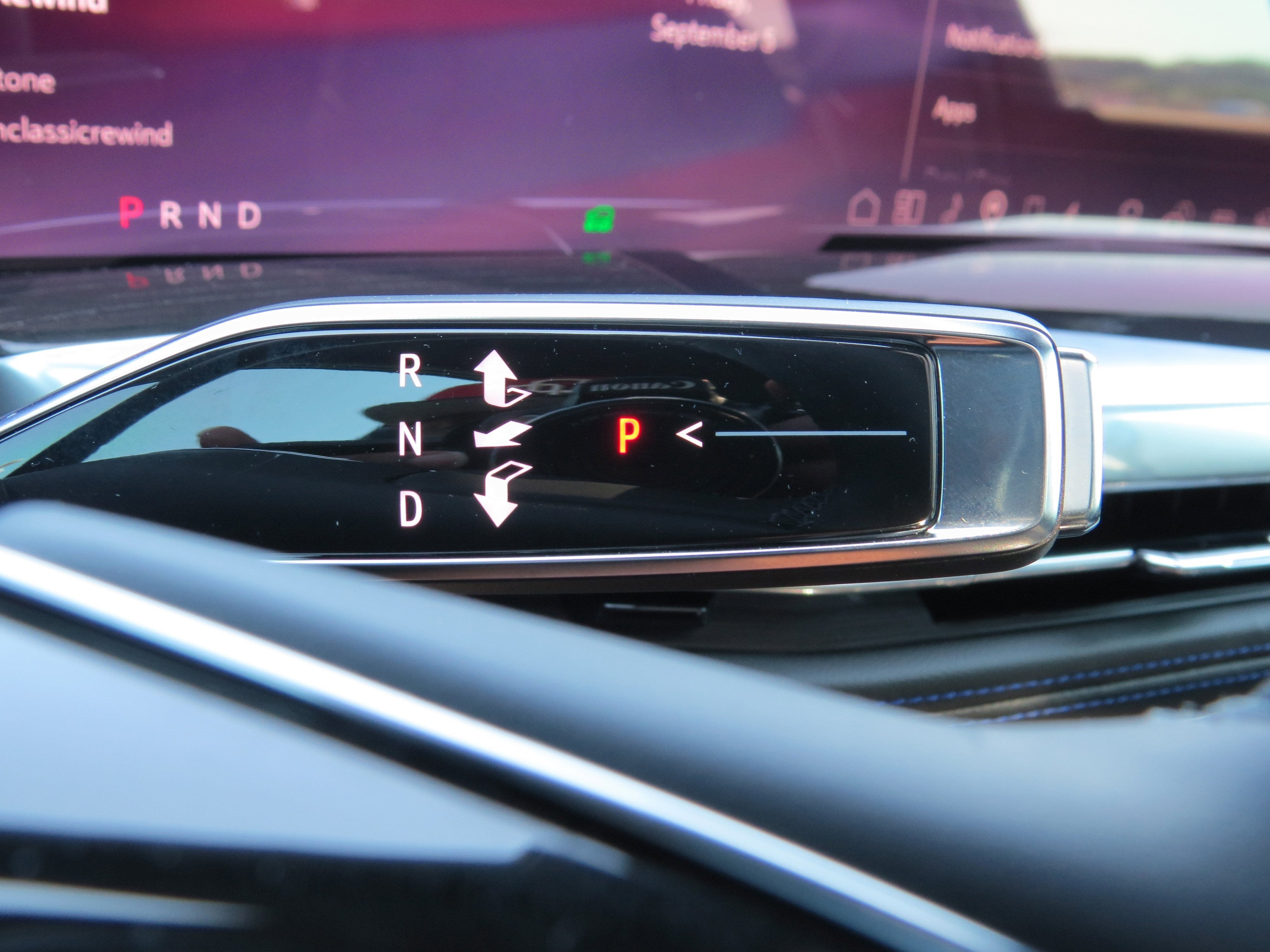 2025 Cadillac ESCALADE IQ Sport 1