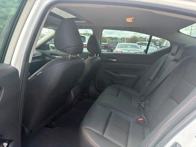 2023 Nissan Altima SR FWD