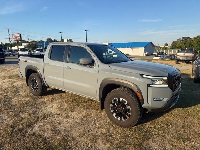 2024 Nissan Frontier Crew Cab PRO-4X 4x4