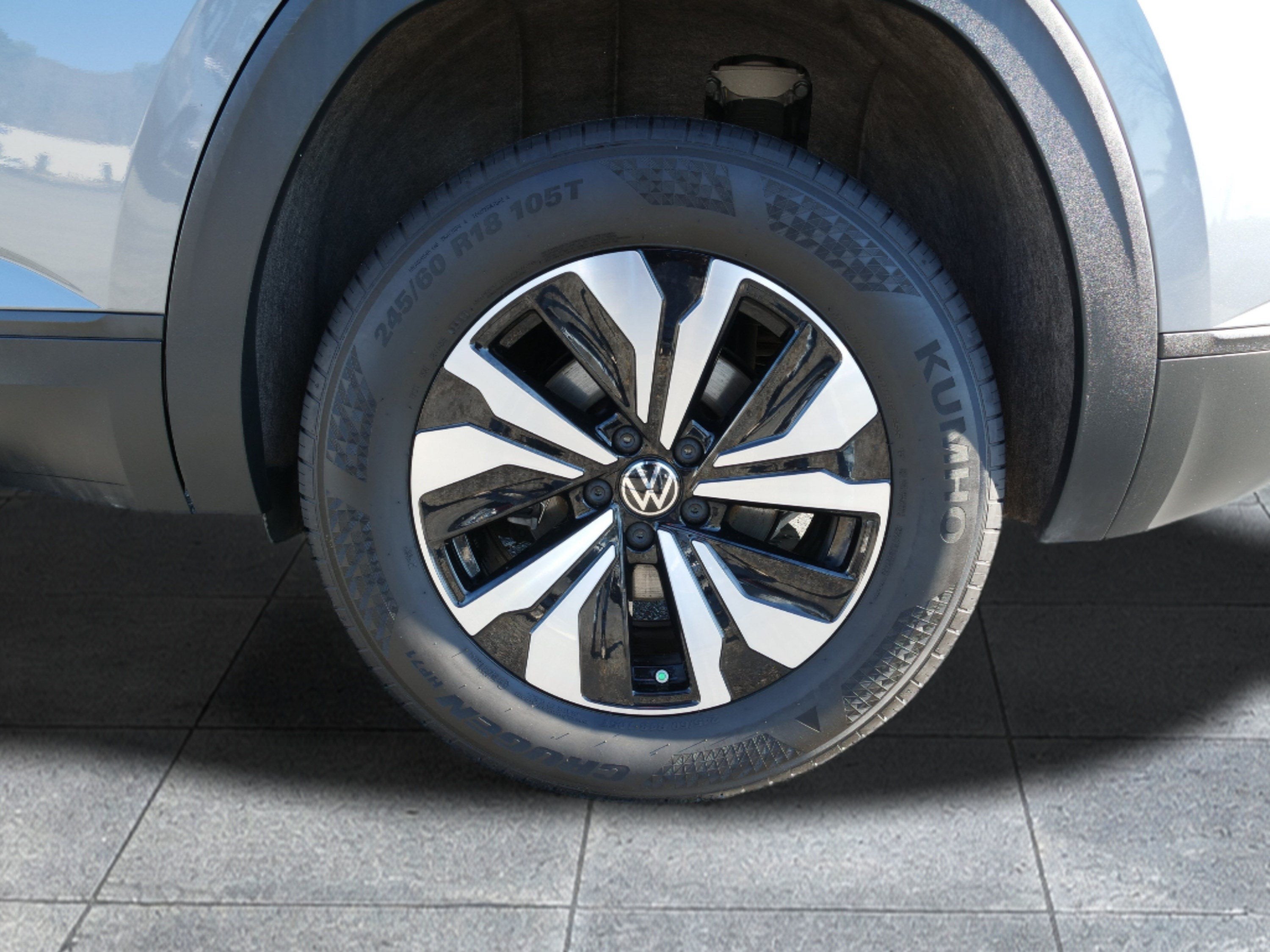 2024 Volkswagen Atlas Cross Sport 2.0T SE