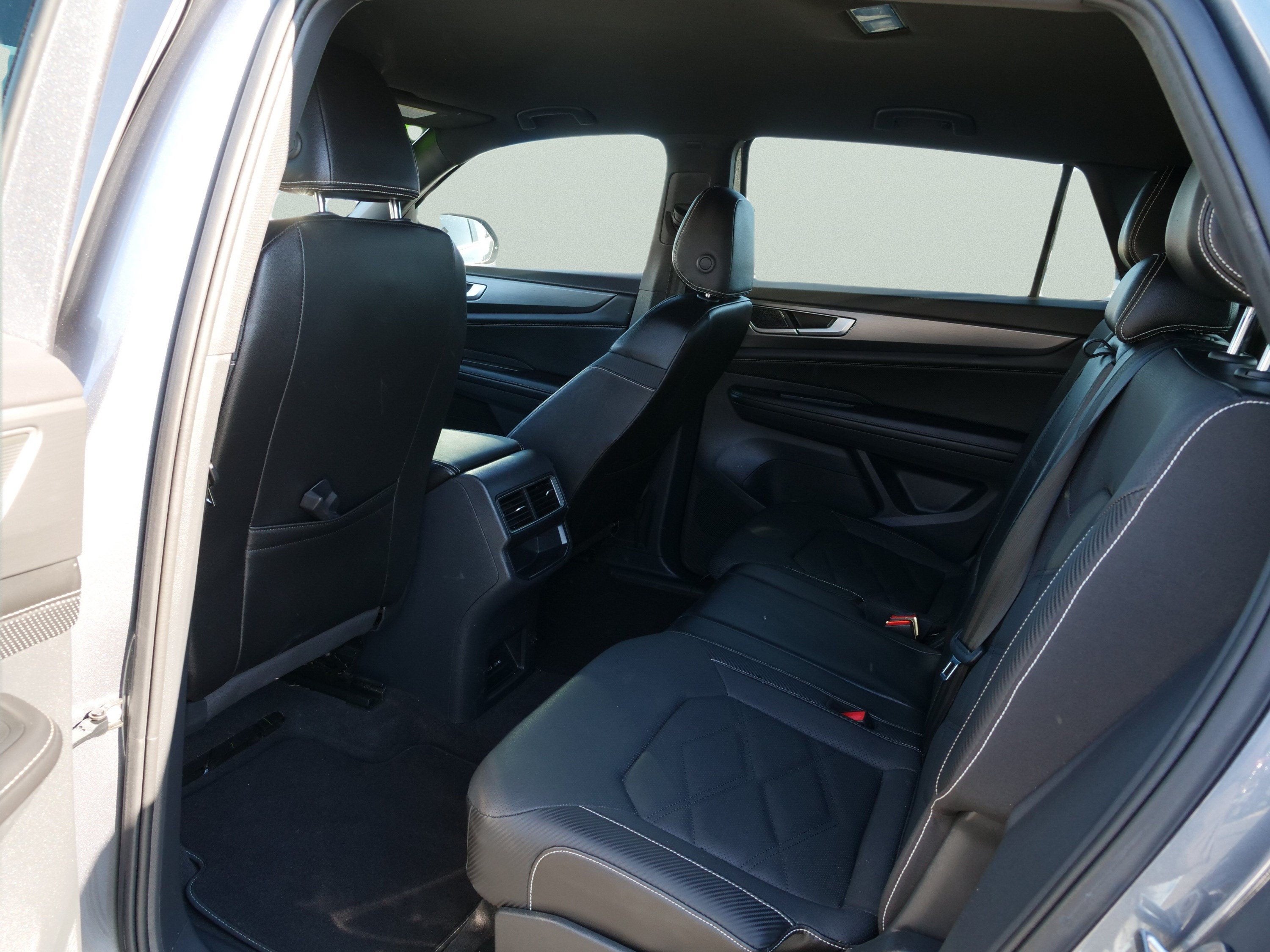 2024 Volkswagen Atlas Cross Sport 2.0T SE