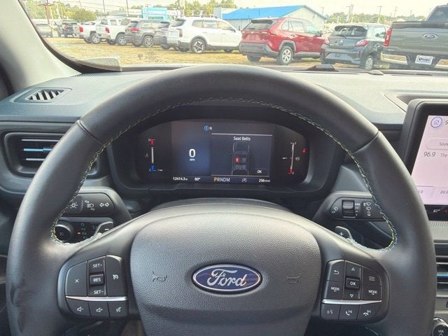 2025 Ford Maverick Lobo Standard