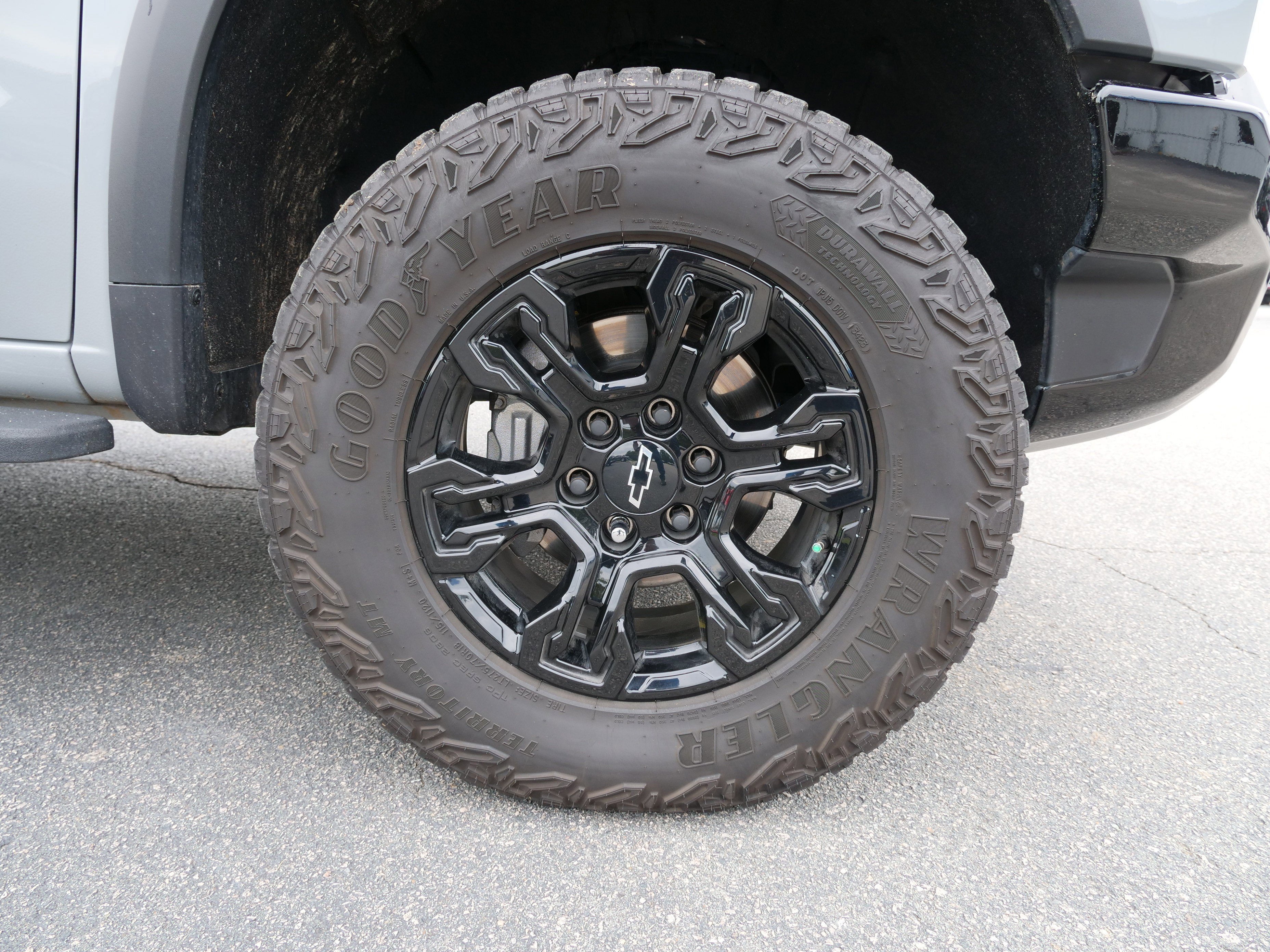 2024 Chevrolet Silverado 1500 ZR2