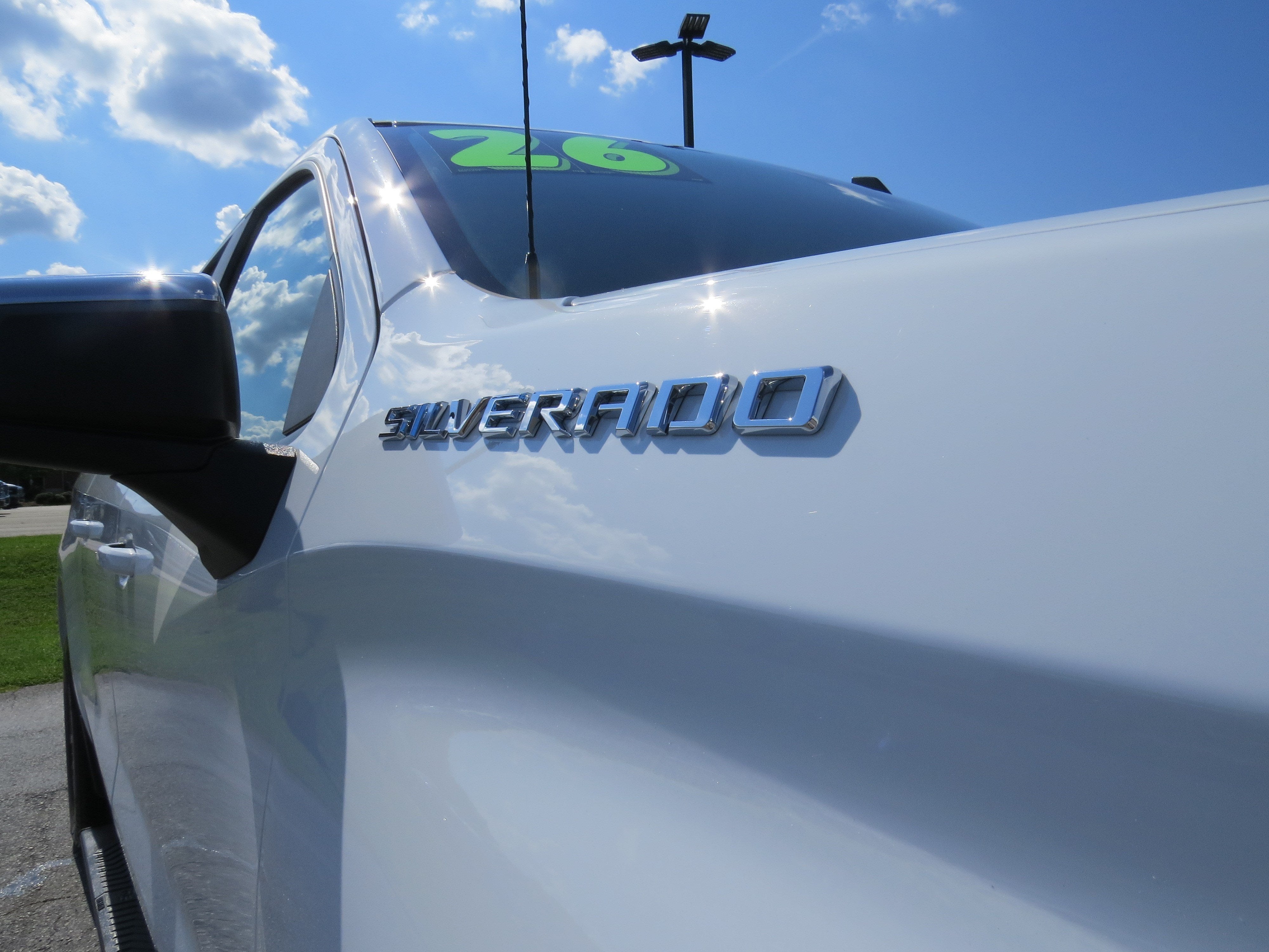 2026 Chevrolet Silverado 1500 LT