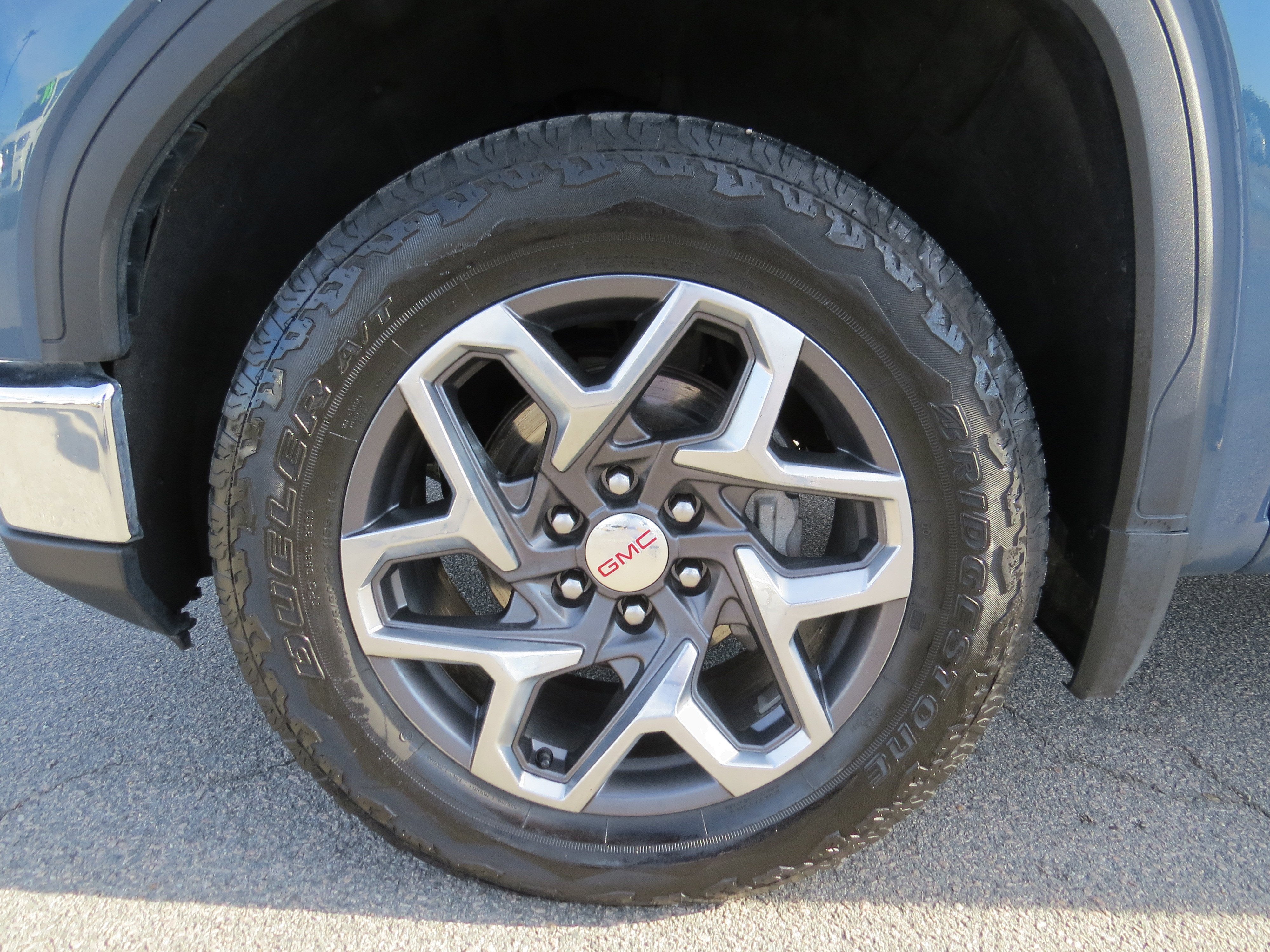 2024 GMC Sierra 1500 SLT