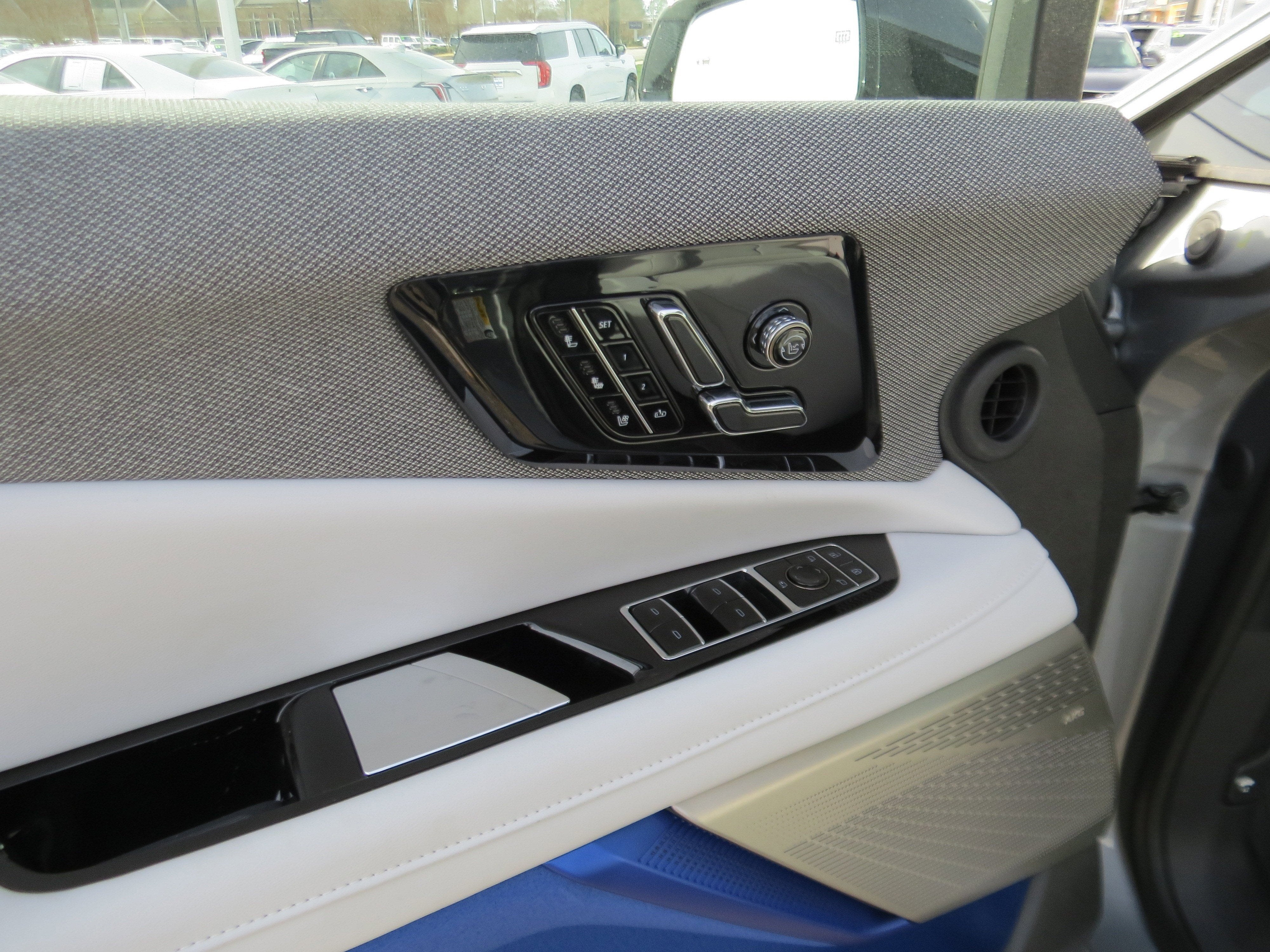 2026 Cadillac OPTIQ Premium Luxury