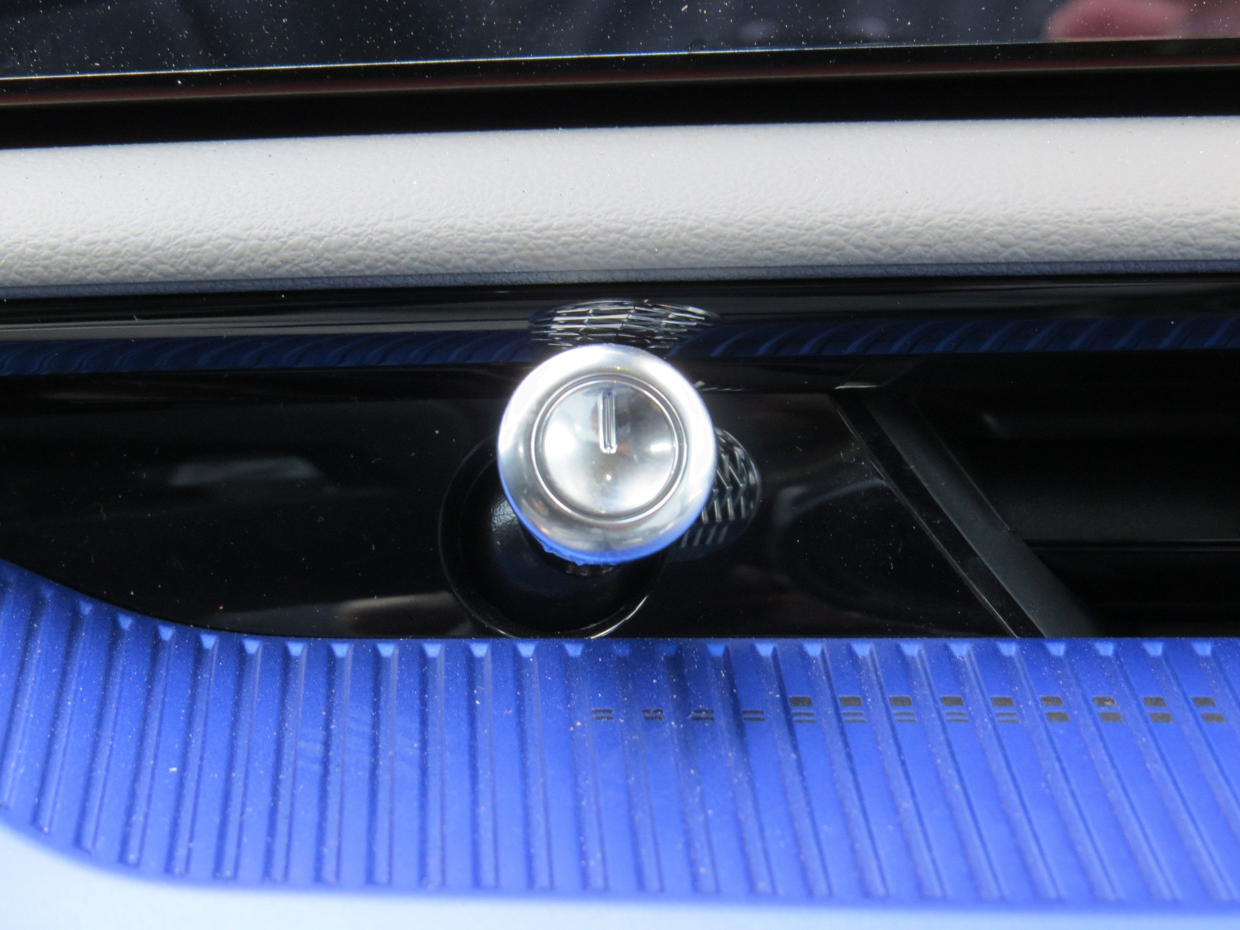 2025 Cadillac OPTIQ Sport 2