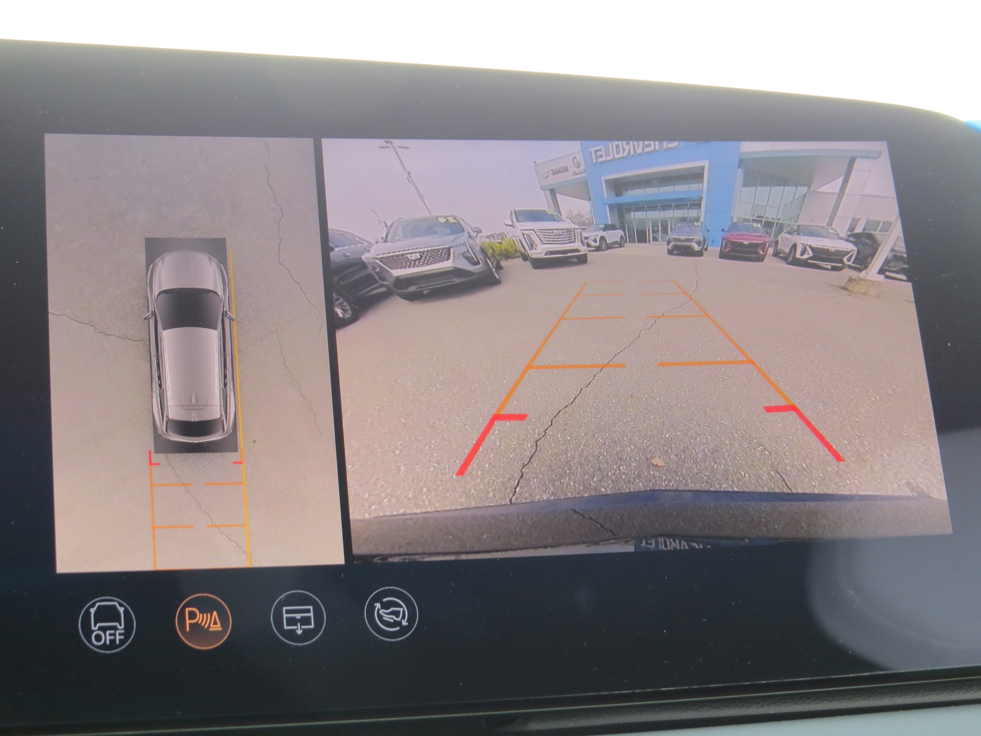 2025 Cadillac OPTIQ Sport 2