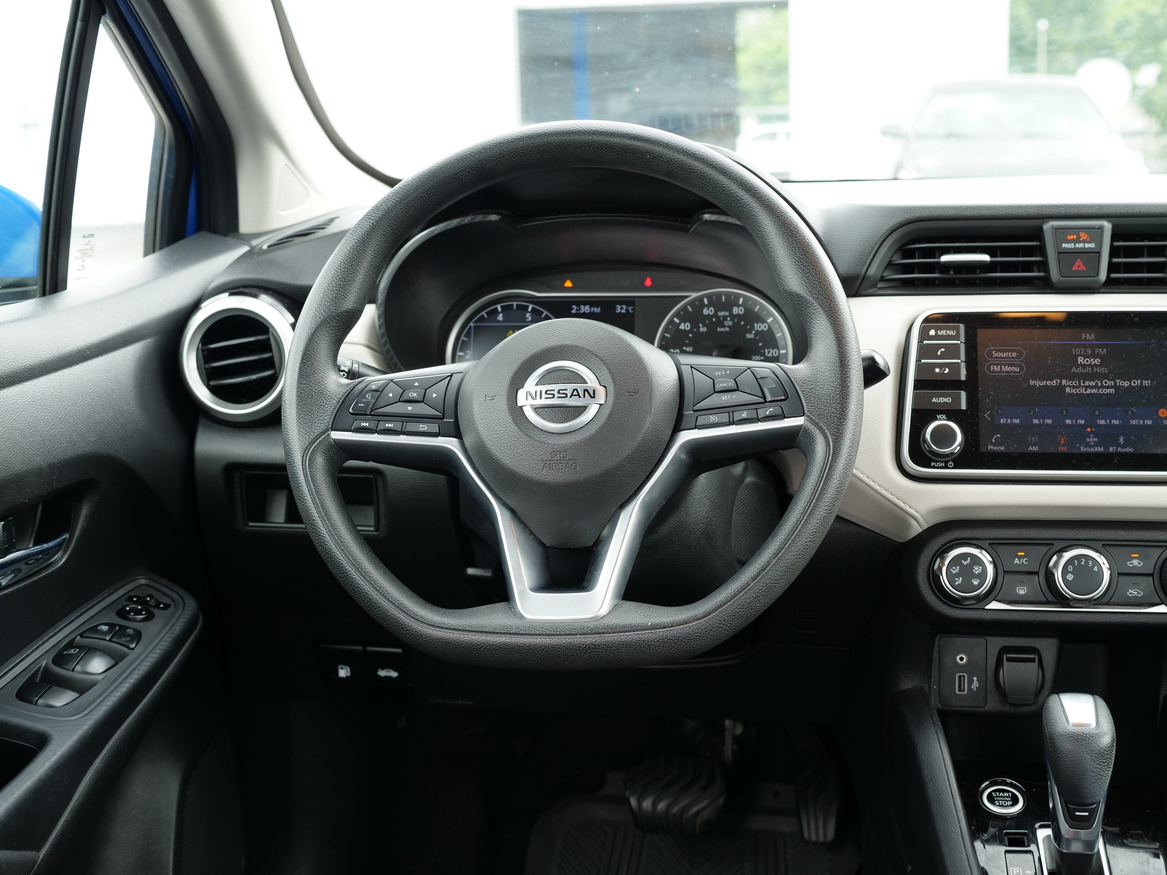 2021 Nissan Versa SV Xtronic CVT