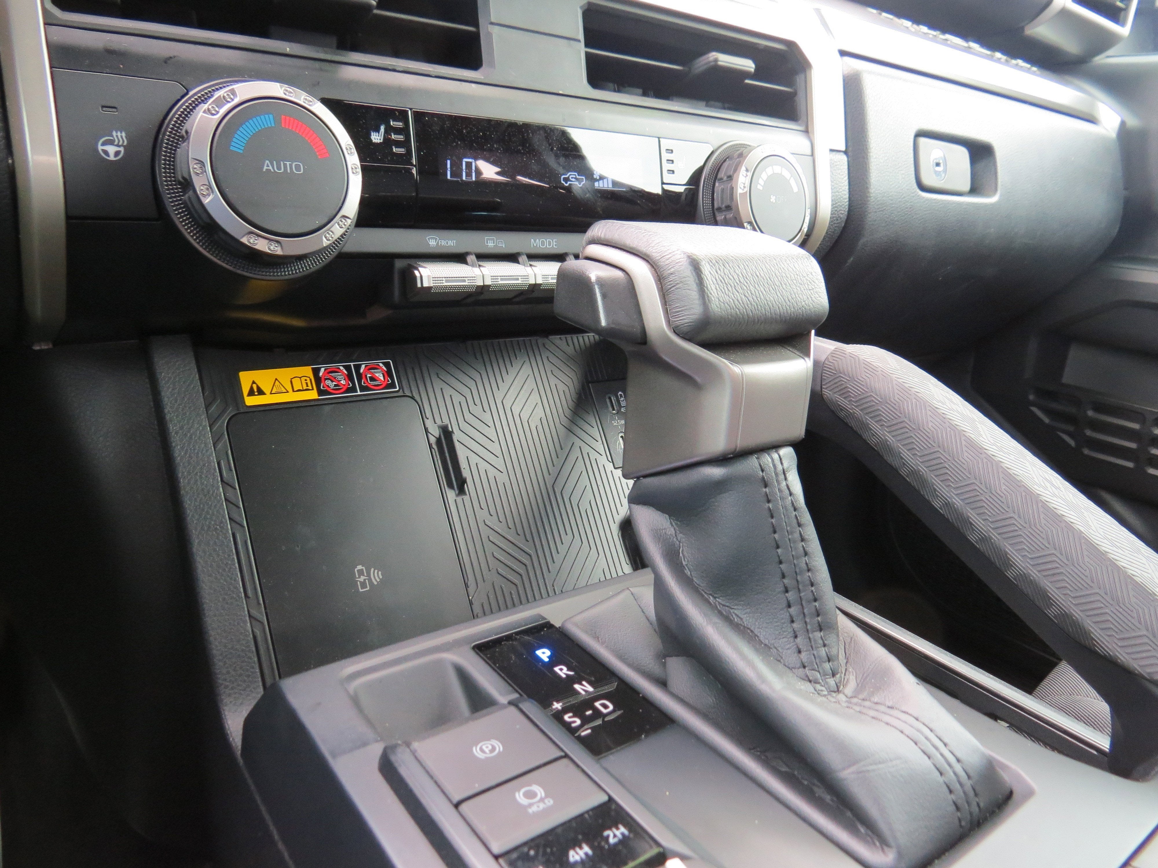 2024 Toyota Tacoma 4WD SR5