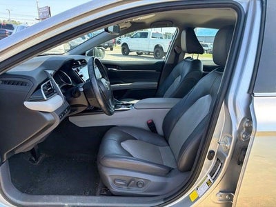 2020 Toyota Camry XLE Hybrid