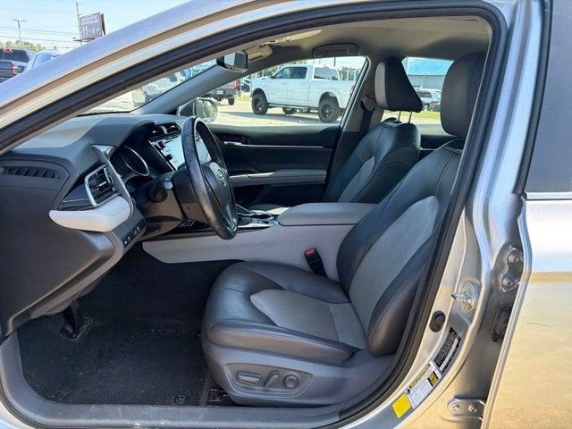 2020 Toyota Camry XLE Hybrid