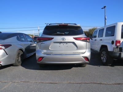 2021 Toyota Highlander Platinum