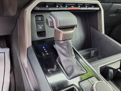 2024 Toyota Tundra 4WD SR5