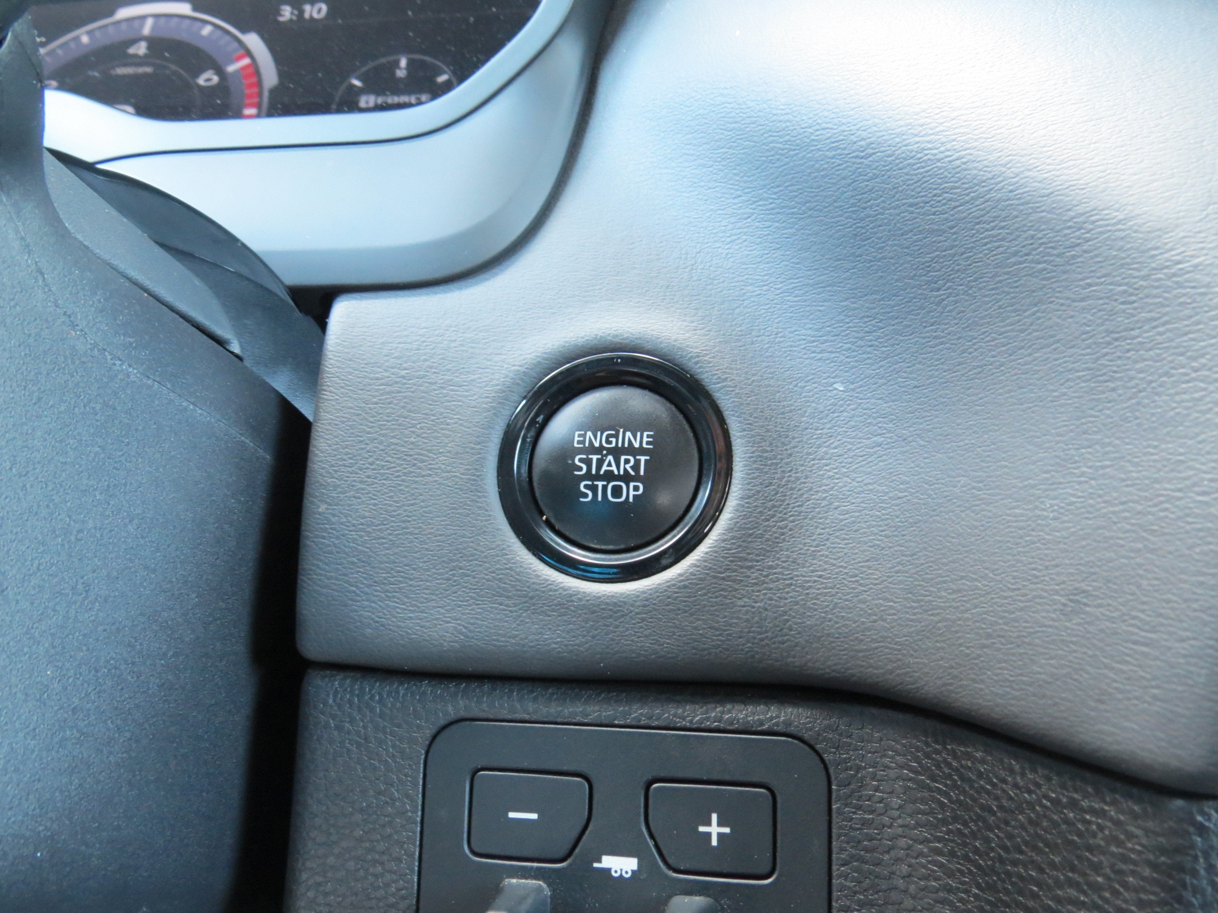 2025 Toyota Tundra 4WD Platinum