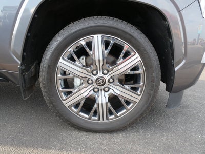 2024 Toyota Sequoia SR5