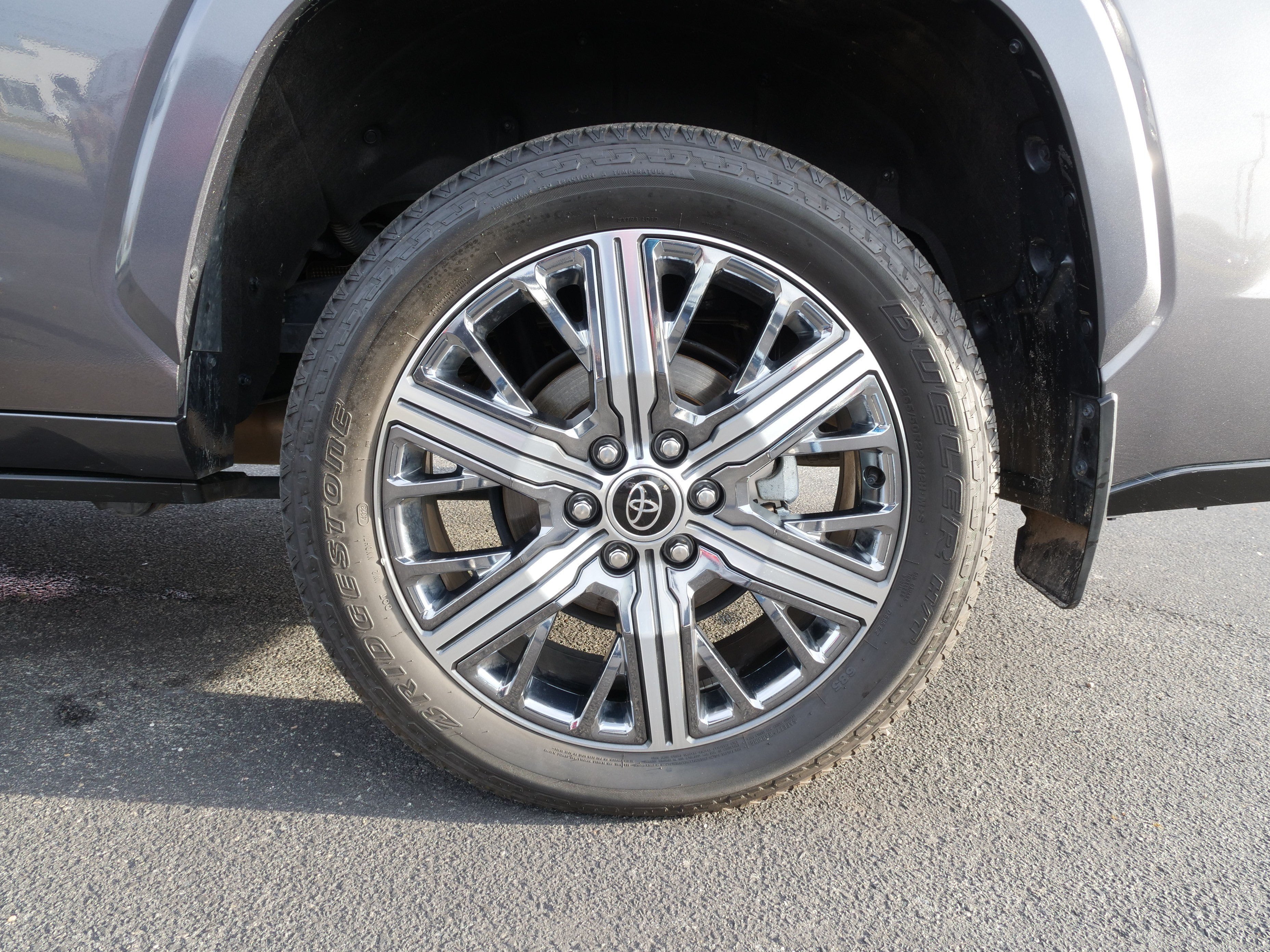 2024 Toyota Sequoia SR5