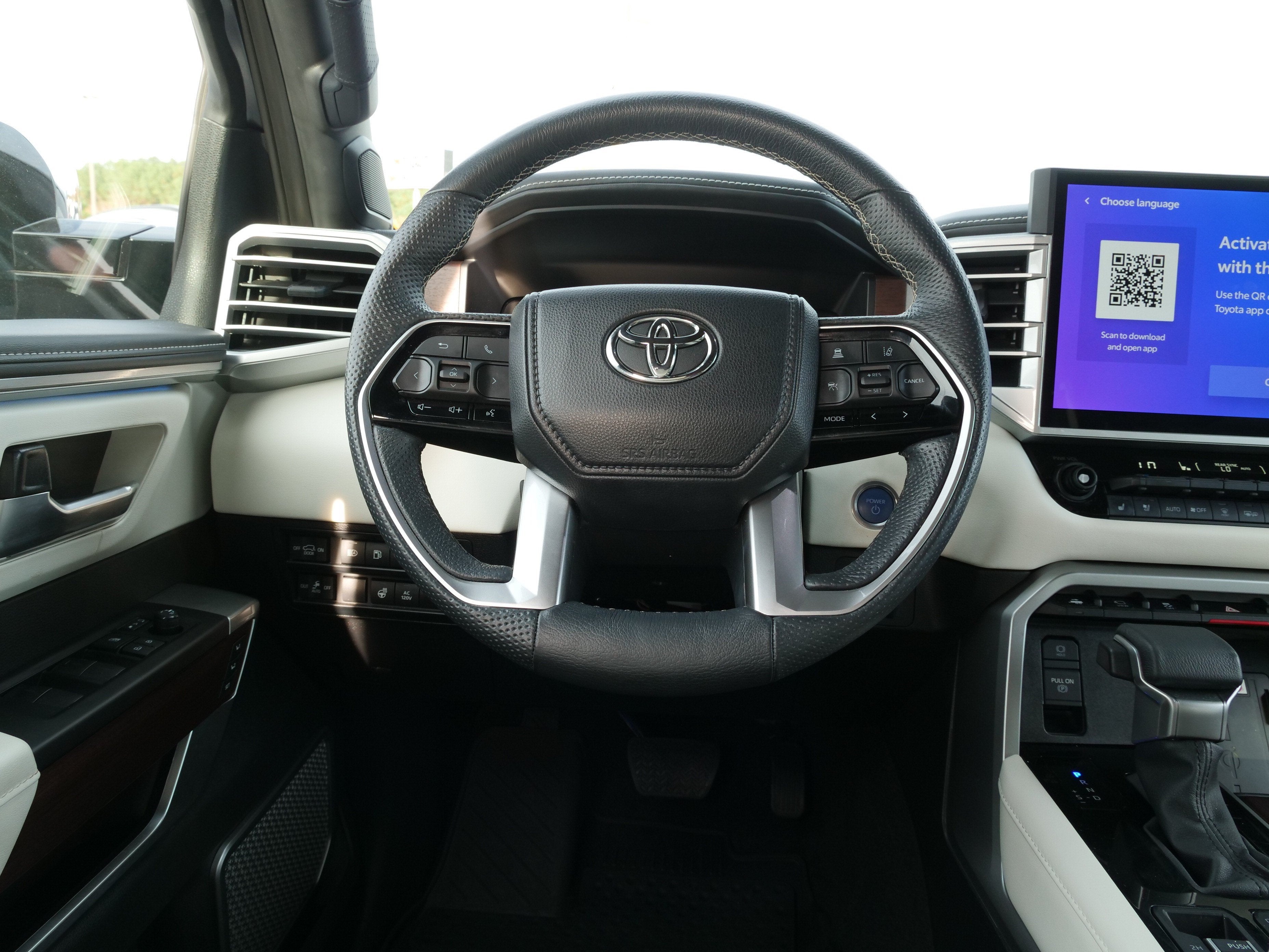 2024 Toyota Sequoia SR5